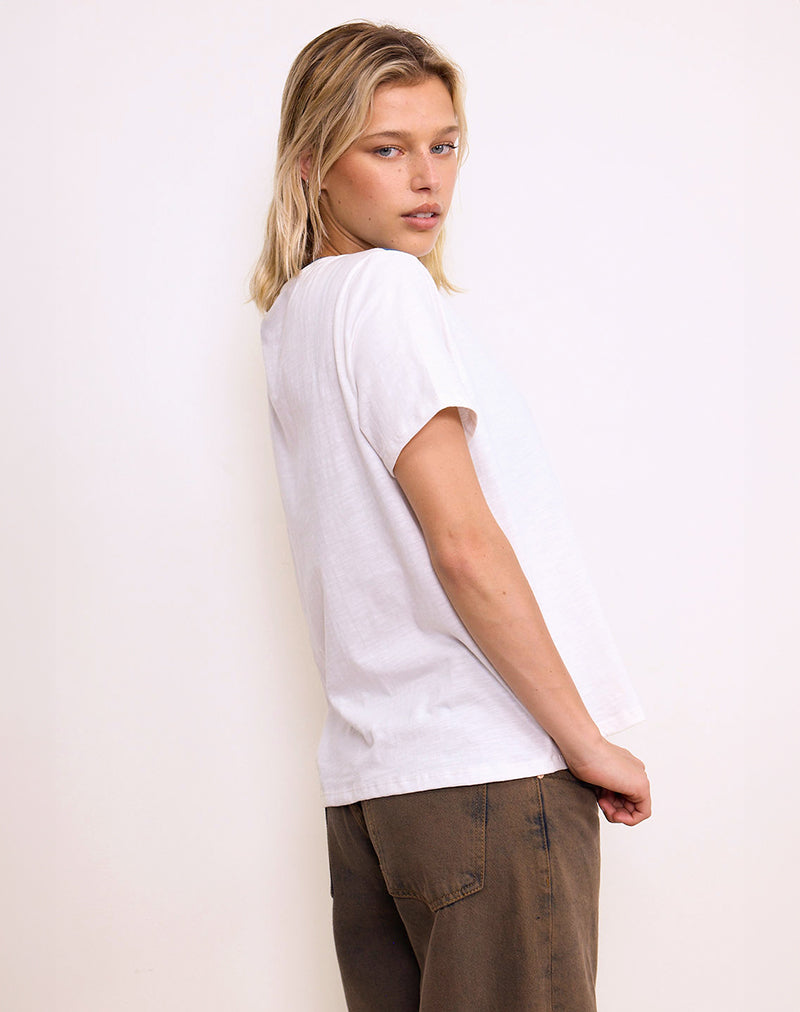 Bild von Jihan Top in Off White mit mediterranem blauem Einband