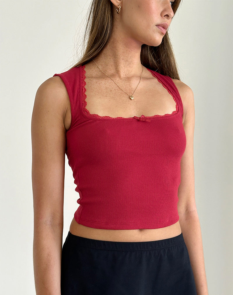 Image of Jinila Top in Adrenalin Rot mit Spitzenbesatz und Schleife