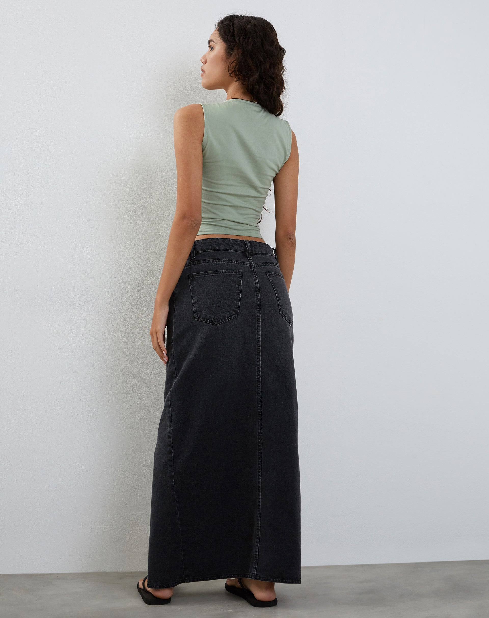 Bild von Jinsu Crop Top in Wüstensalbei