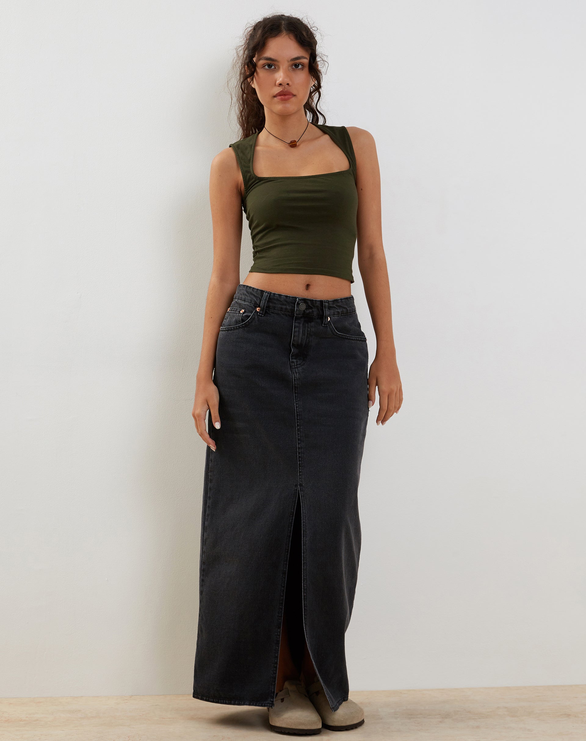 Bild von Jinsu Crop Top aus Lycra Olive
