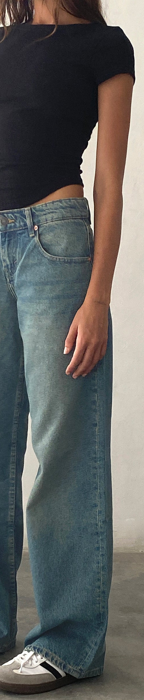 Bild von Low Rise Parallel Jeans in Vintage Blau Grün