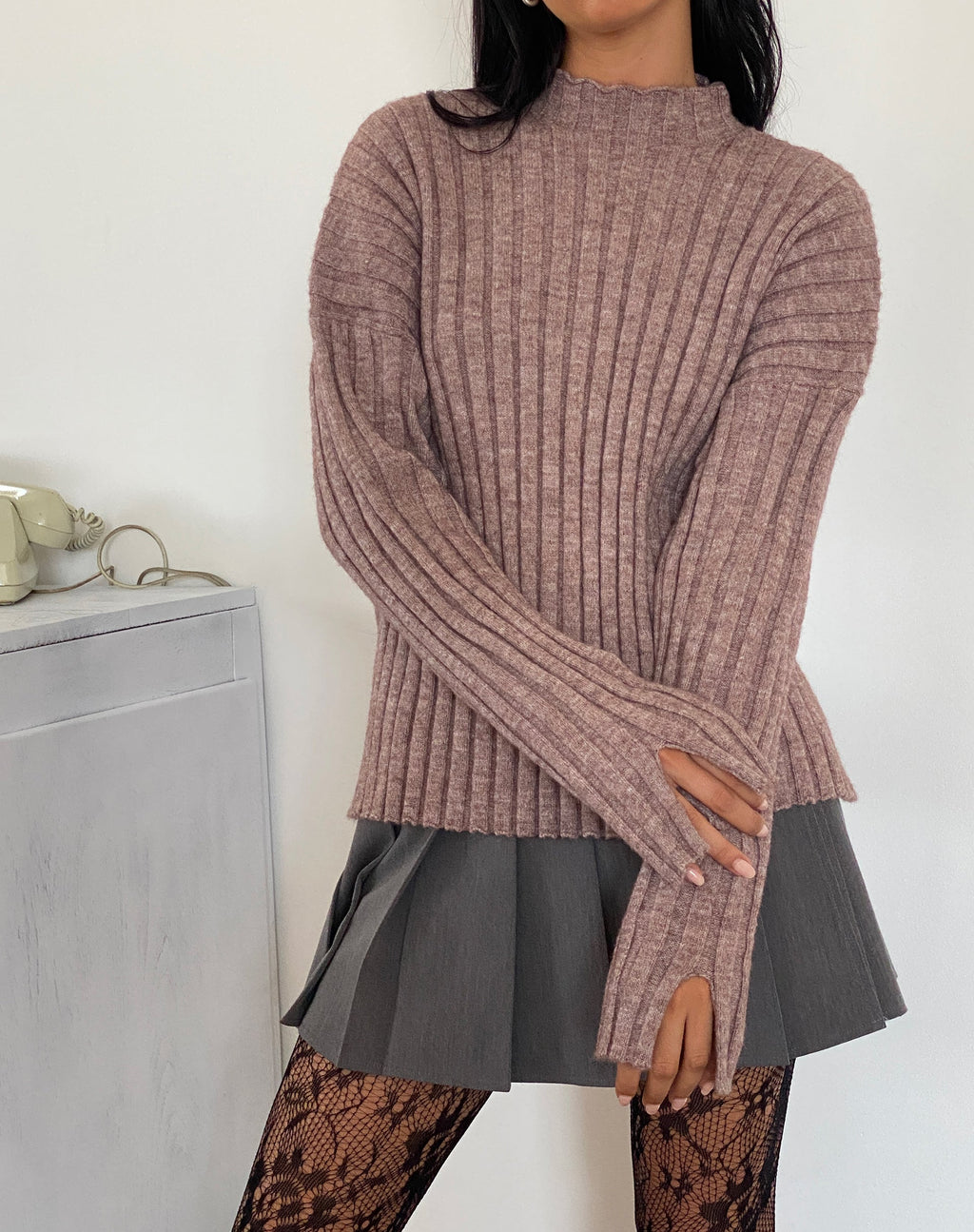 Judah Übergroßer Pullover aus klobigem Rippenstrick in Taupe