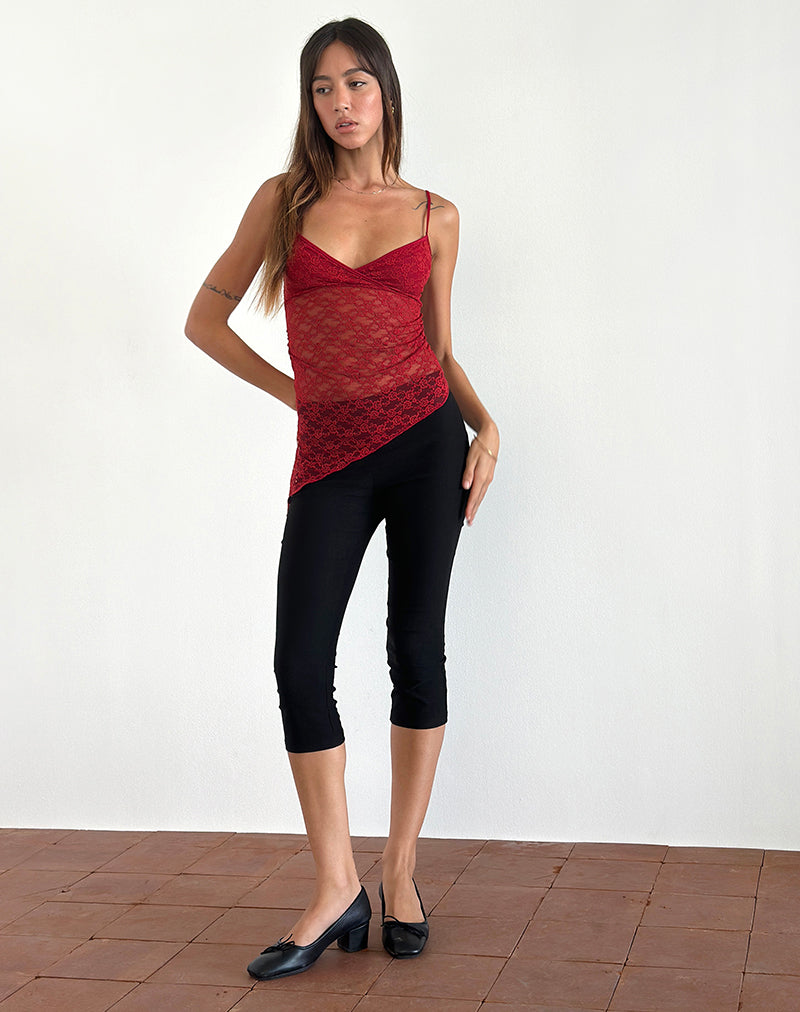 Bild von Kacha Asymmetrisches Cami Top aus roter Mari-Spitze