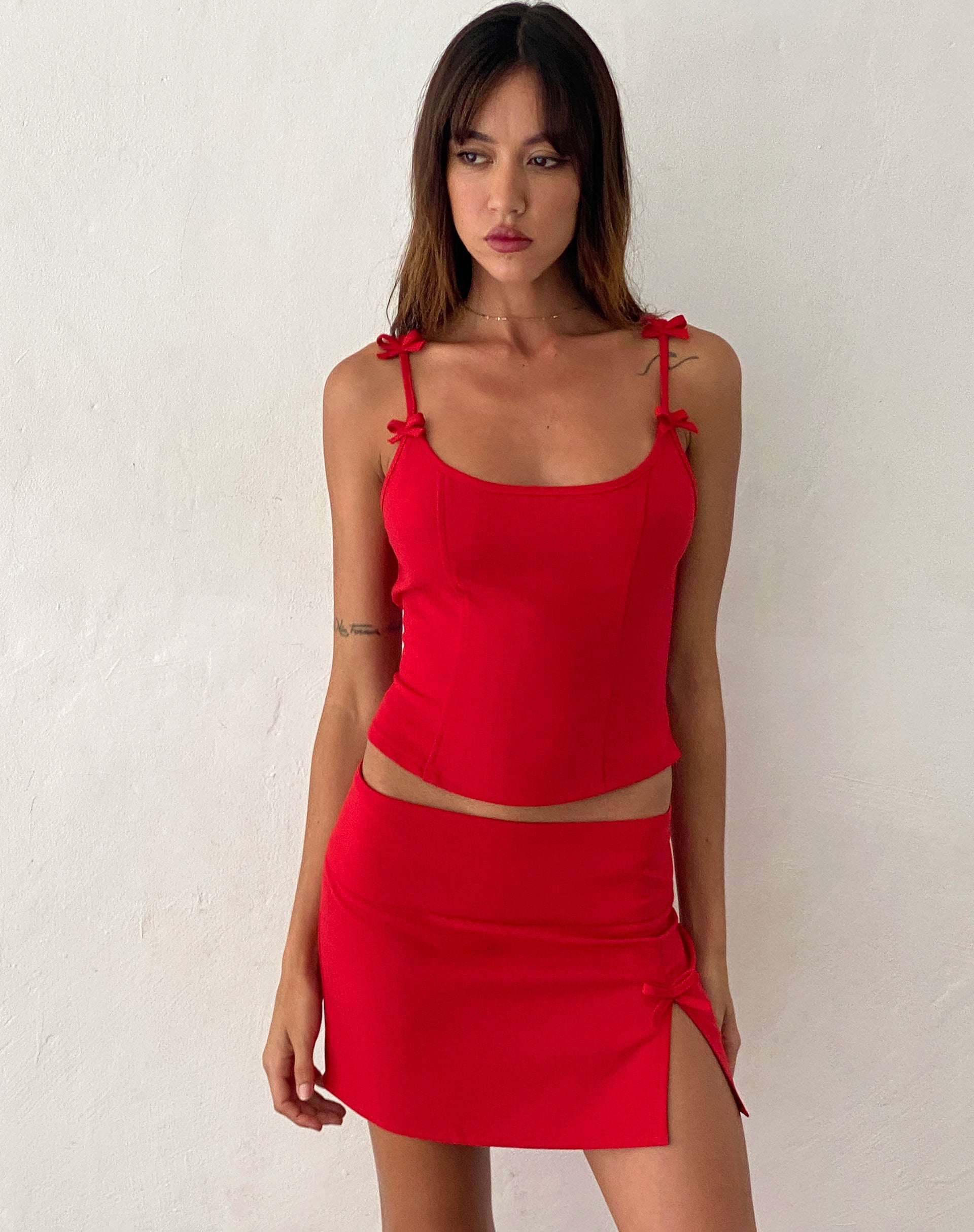 Image of Kaida Schleife Detail Korsett Top in Tailoring Rot