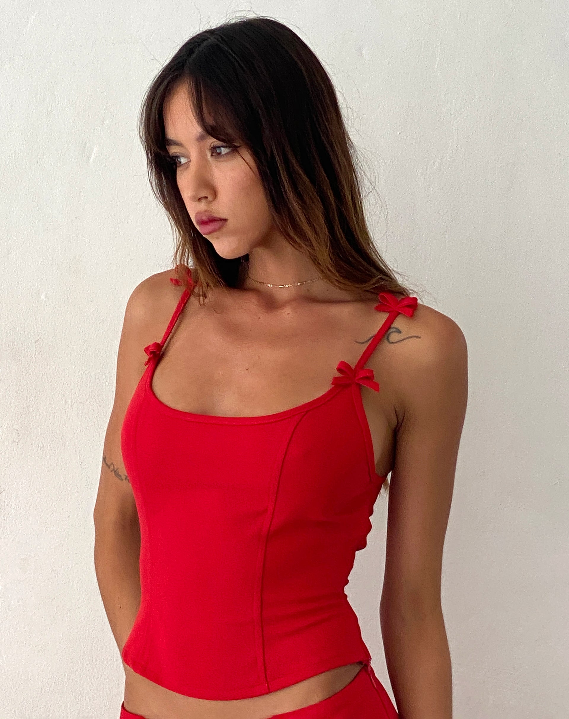 Image of Kaida Schleife Detail Korsett Top in Tailoring Rot