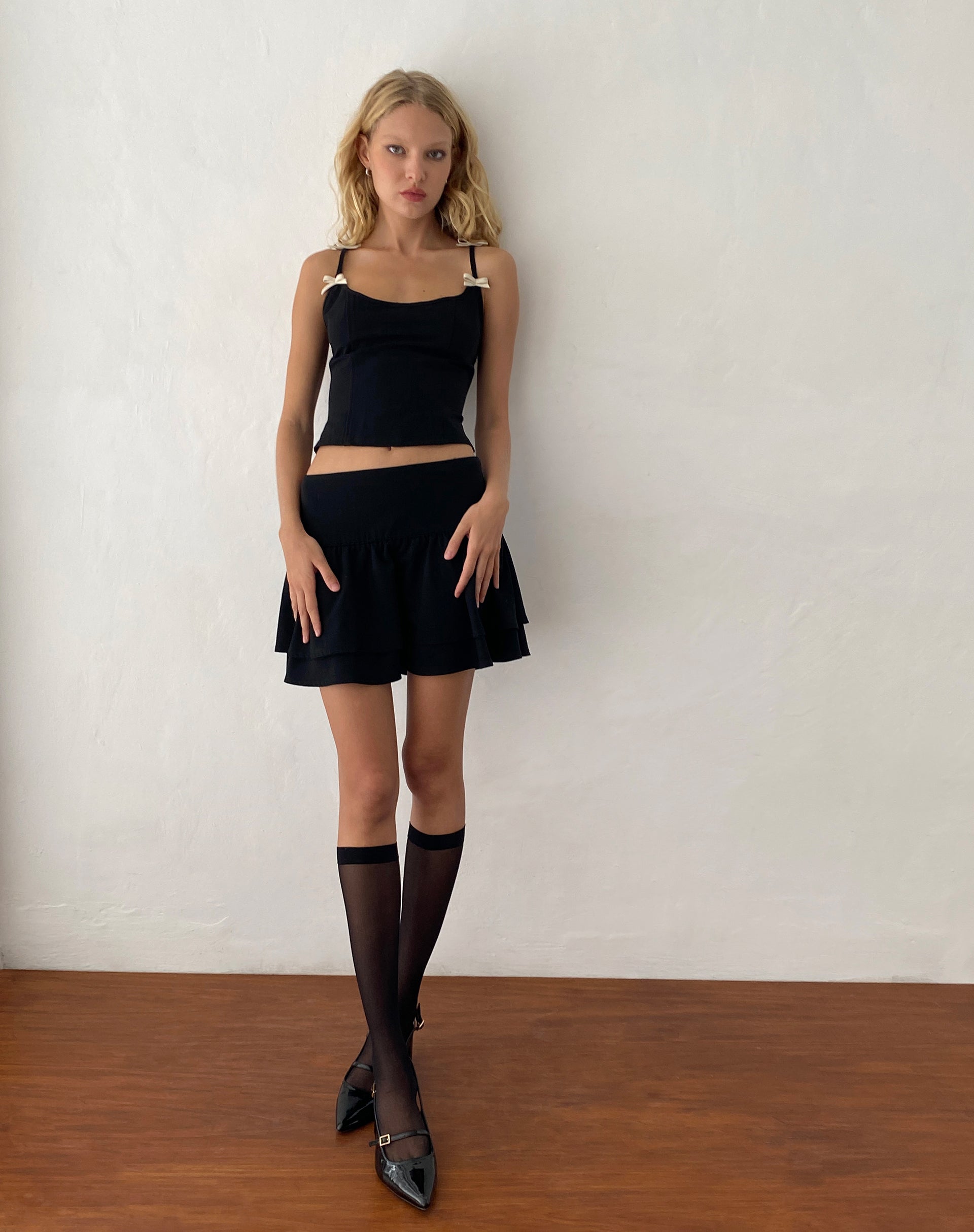 Image of Kaida Elfenbein Schleife Detail Korsett Top in Tailoring Schwarz