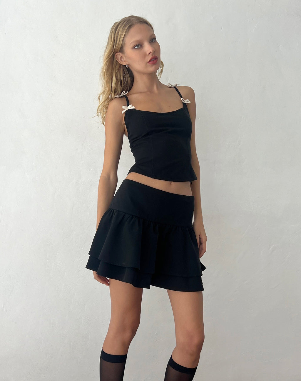 Kaida Elfenbein Schleife Detail Korsett Top in Tailoring Schwarz