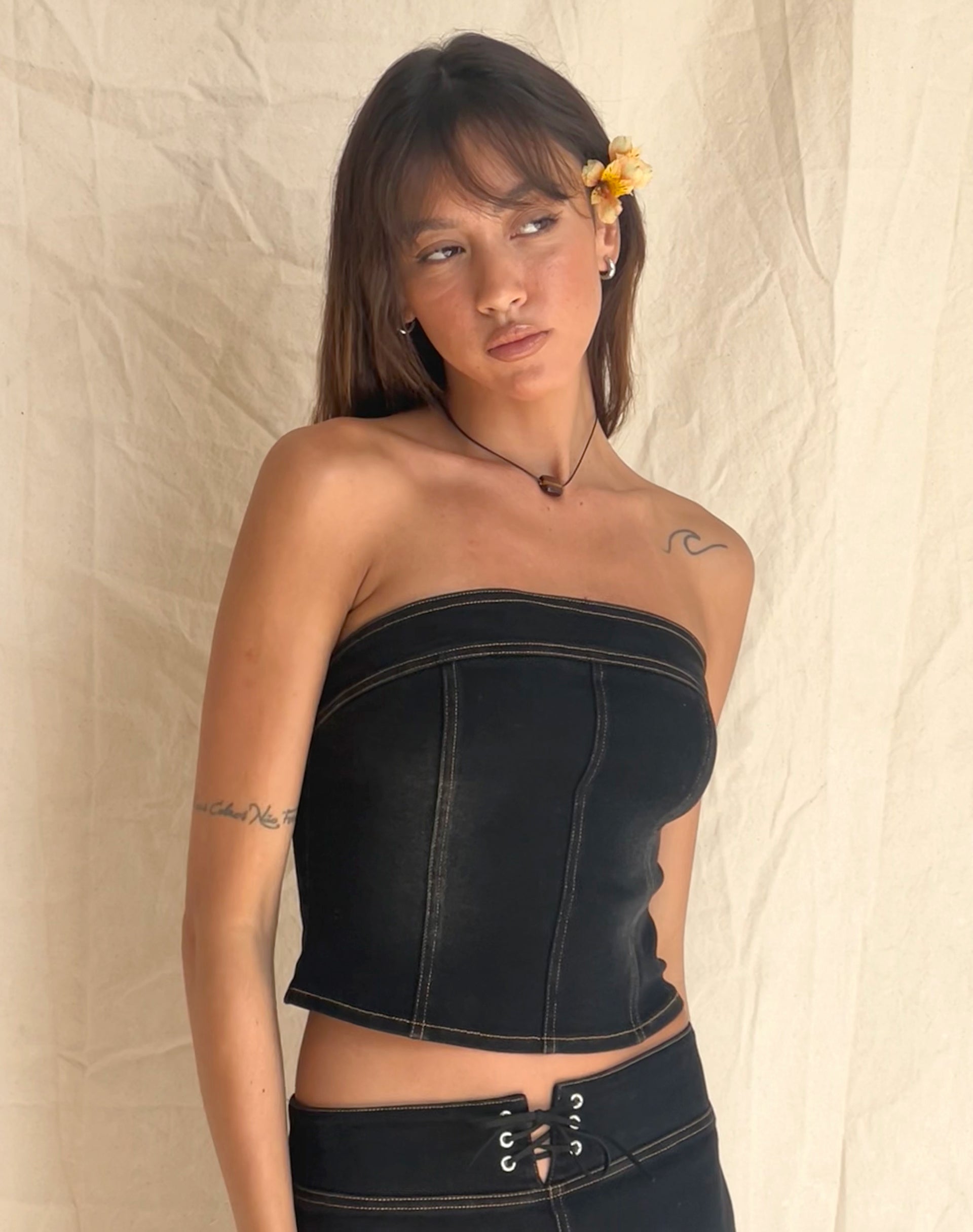 Bild von Kaiha Denim Bandeau Korsett Top in Black Wash