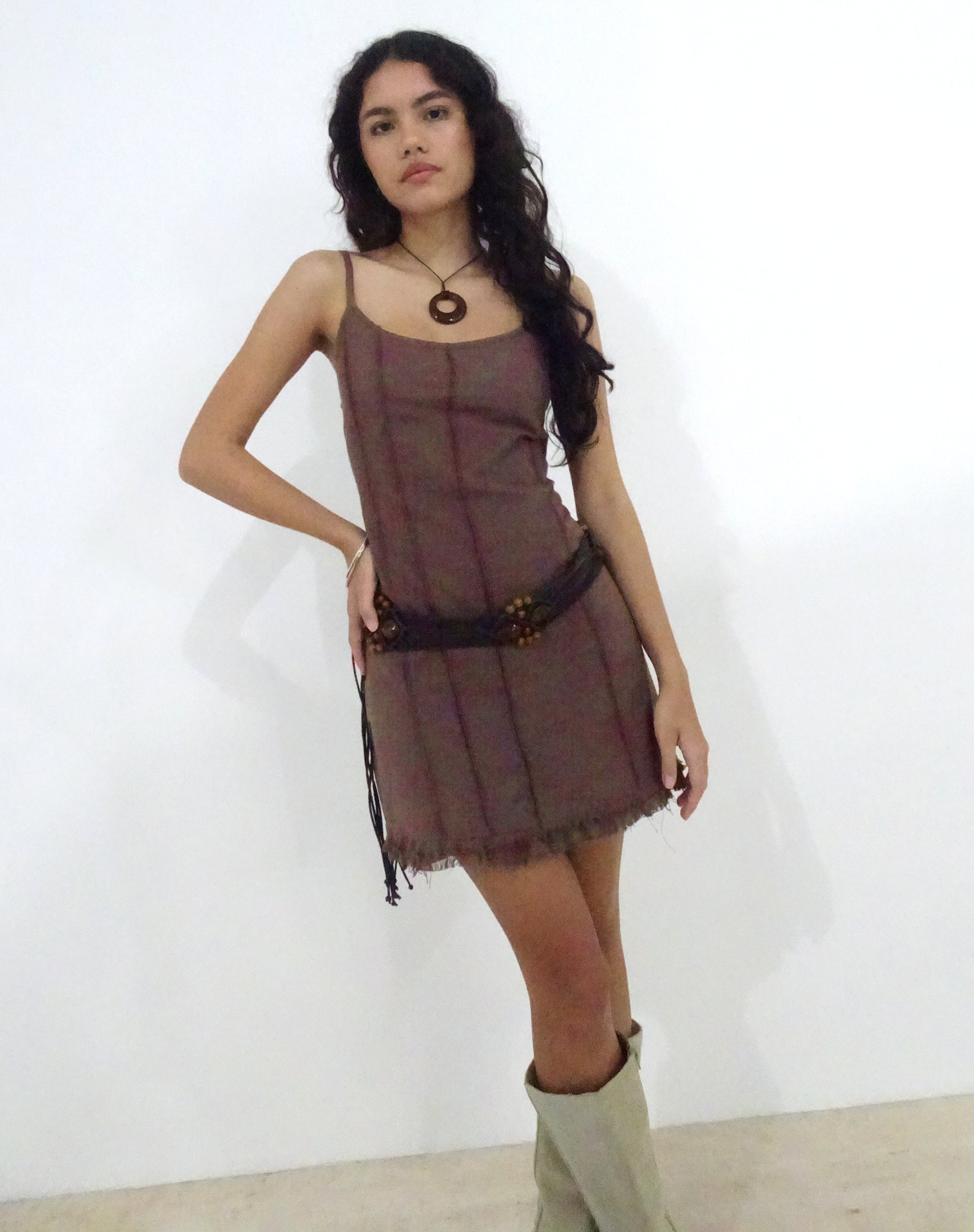 Bild von Kaneisa Pintuck Mini Slip Dress in Deep Taupe