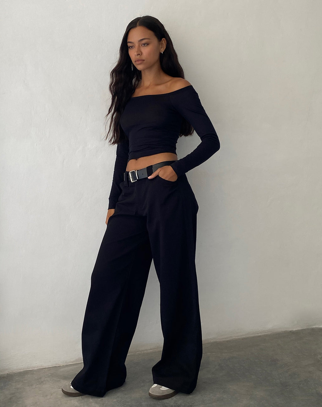 Kaomy Hose mit weitem Bein in Schwarz