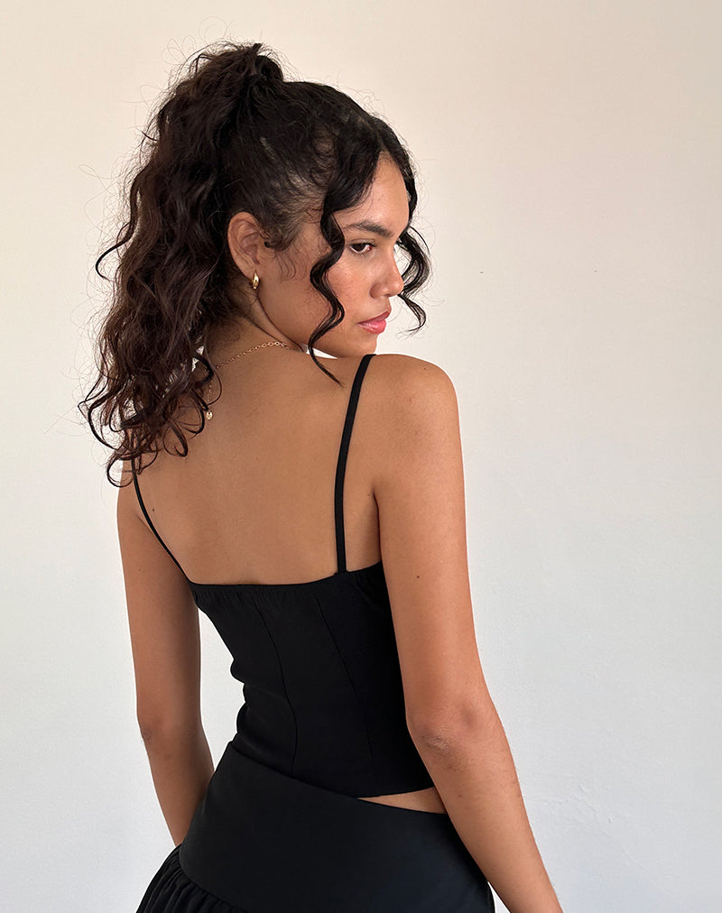 Image of Karda Cami Top in Schwarz mit kontrastierender Schleife