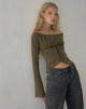 Image of Kareena Bardot-Top mit langen Ärmeln in abstraktem Botanic Dark Olive