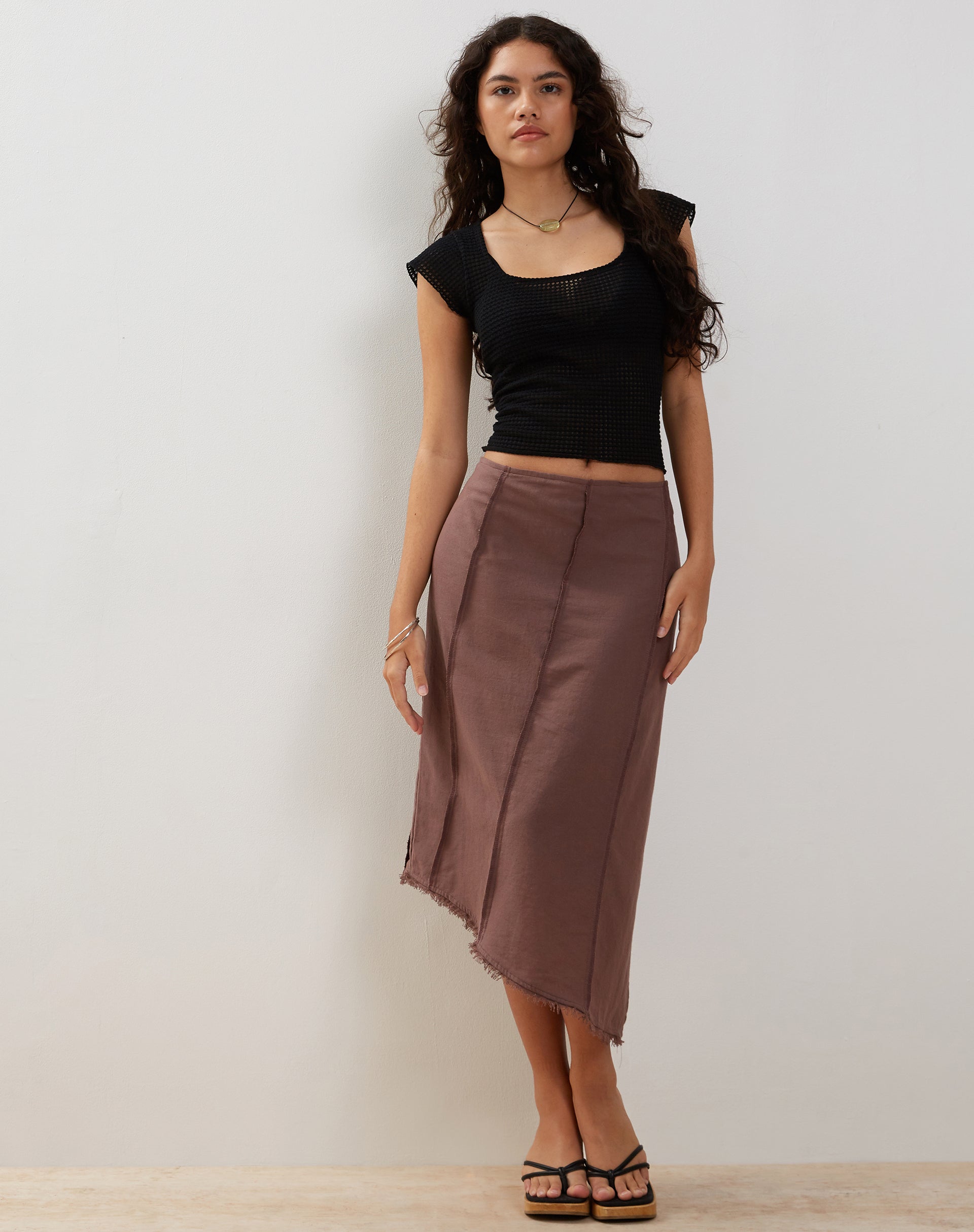 Bild von Karlesa Asymmetrischer Midirock in Deep Taupe