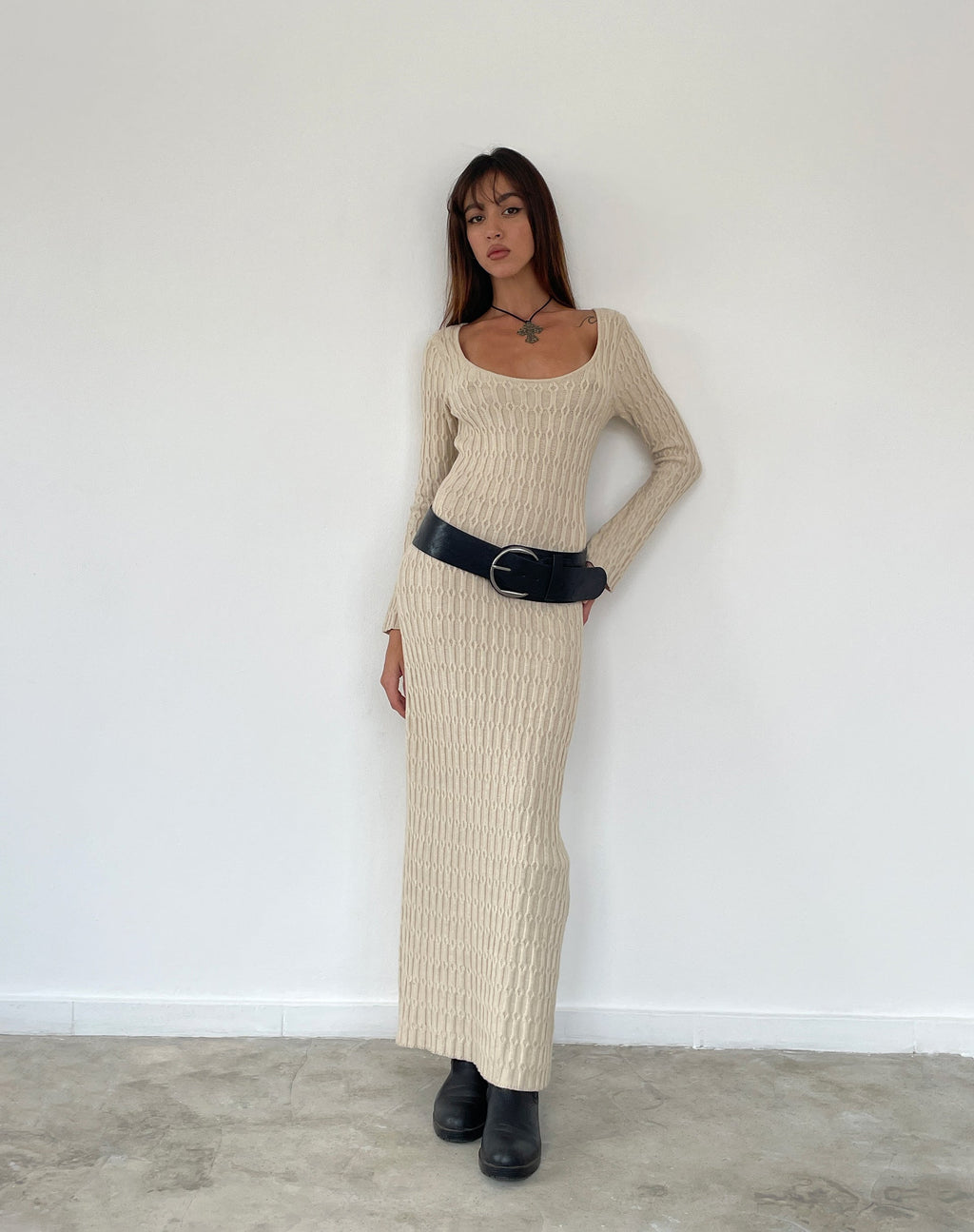 Kiasta Langärmeliges Maxikleid aus neutralem Strick