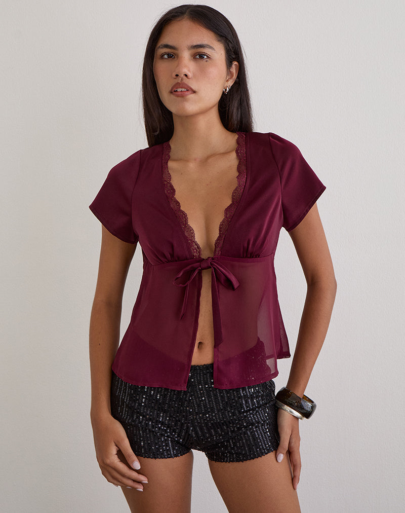 Bild von Kilu Top aus Satin-Chiffon in Burgunderrot