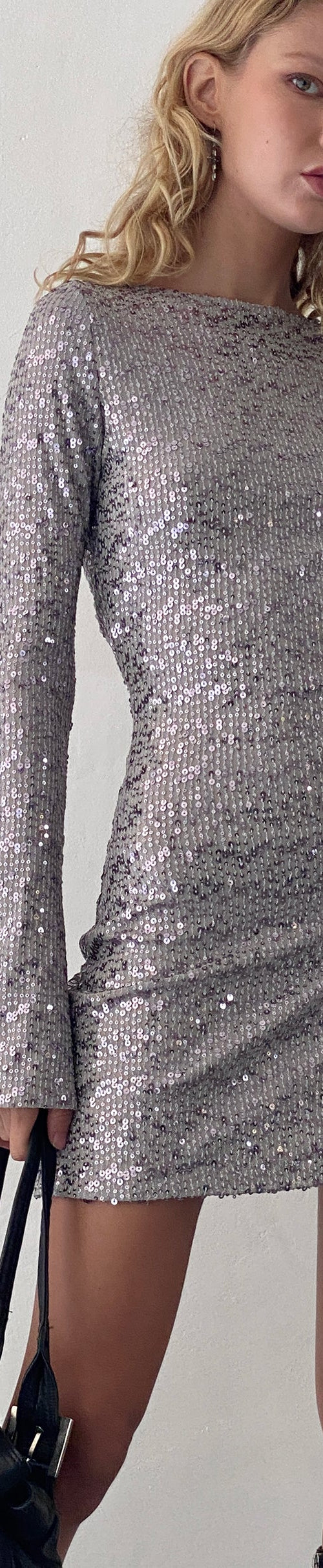 Image of Kimberly Minikleid mit offenem Rücken aus silbernem Paillettenstoff