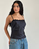 Abbildung von Kira Top in Satin Schwarz mit schwarzer Spitze