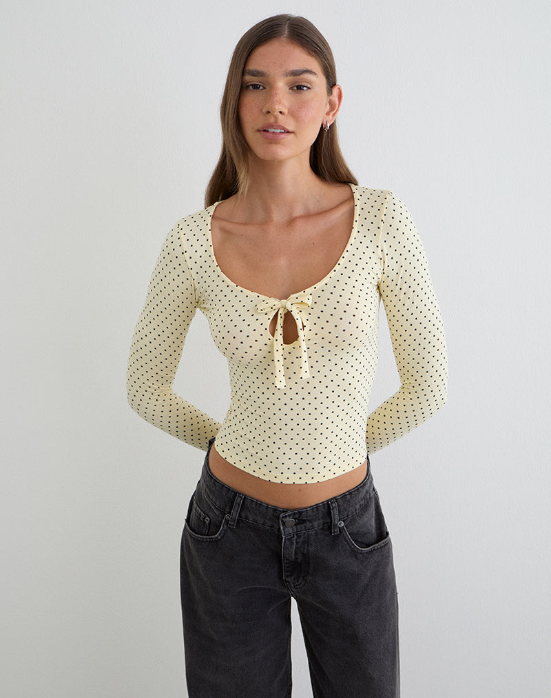 Bild von Kline Langarm-Oberteil mit Schnürverschluss vorne aus Rayon-Jersey mit Mikro-Polka-Muster in Creme