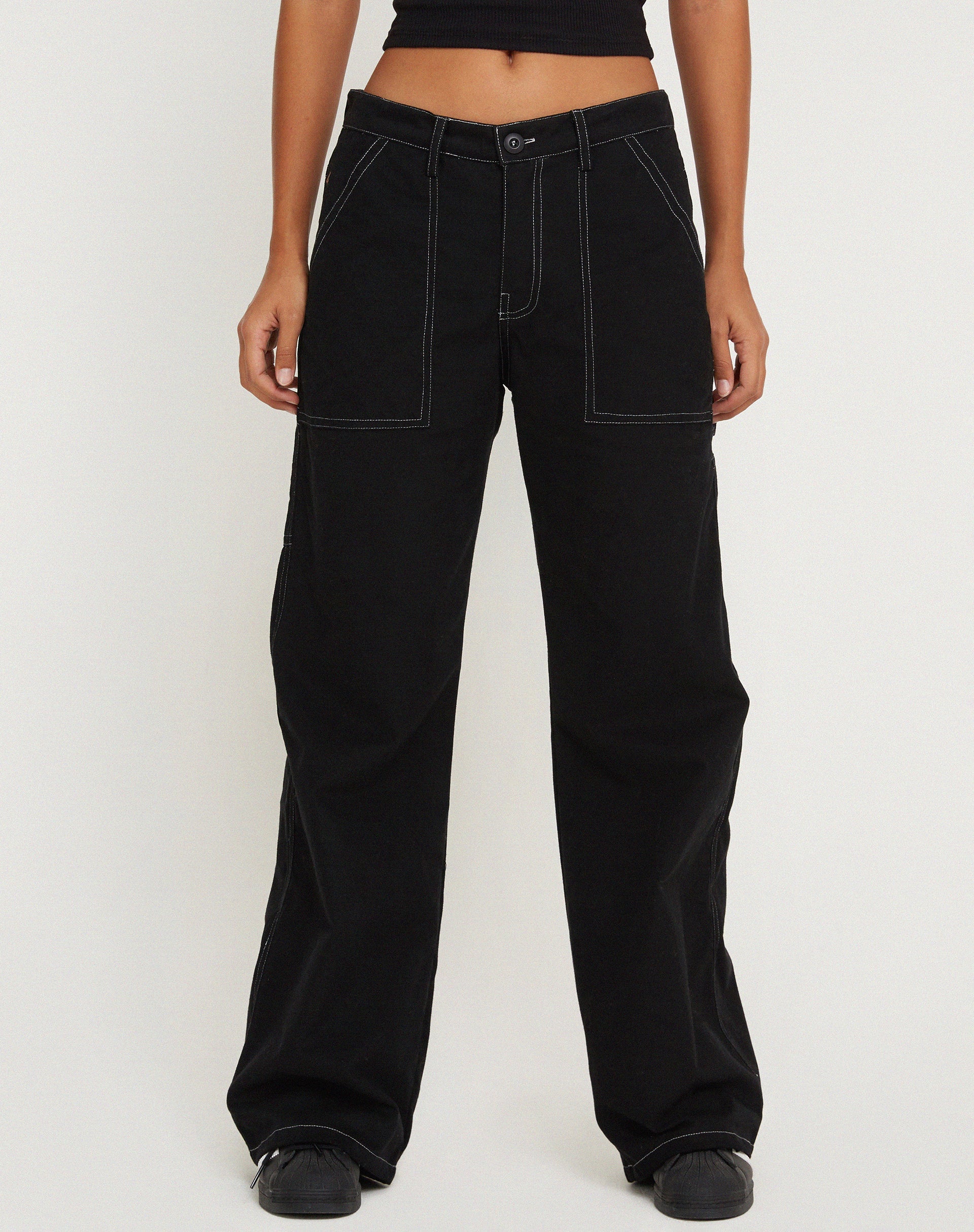 Abbildung der Kusnaedi Wide Leg Trouser in Schwarz und Weiß Top Stitch