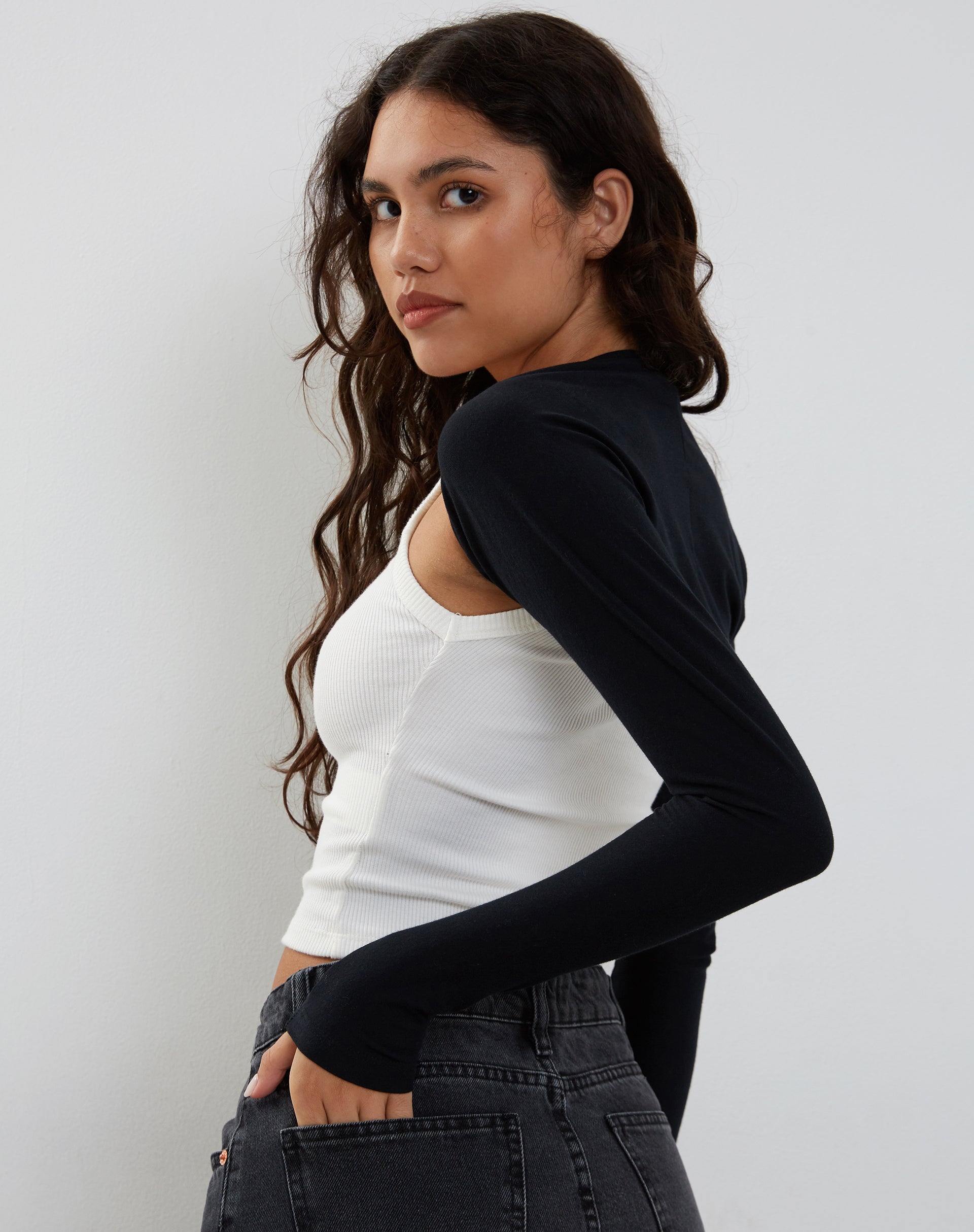 Image of Ladri Shrug Top aus schwarzem Lycra
