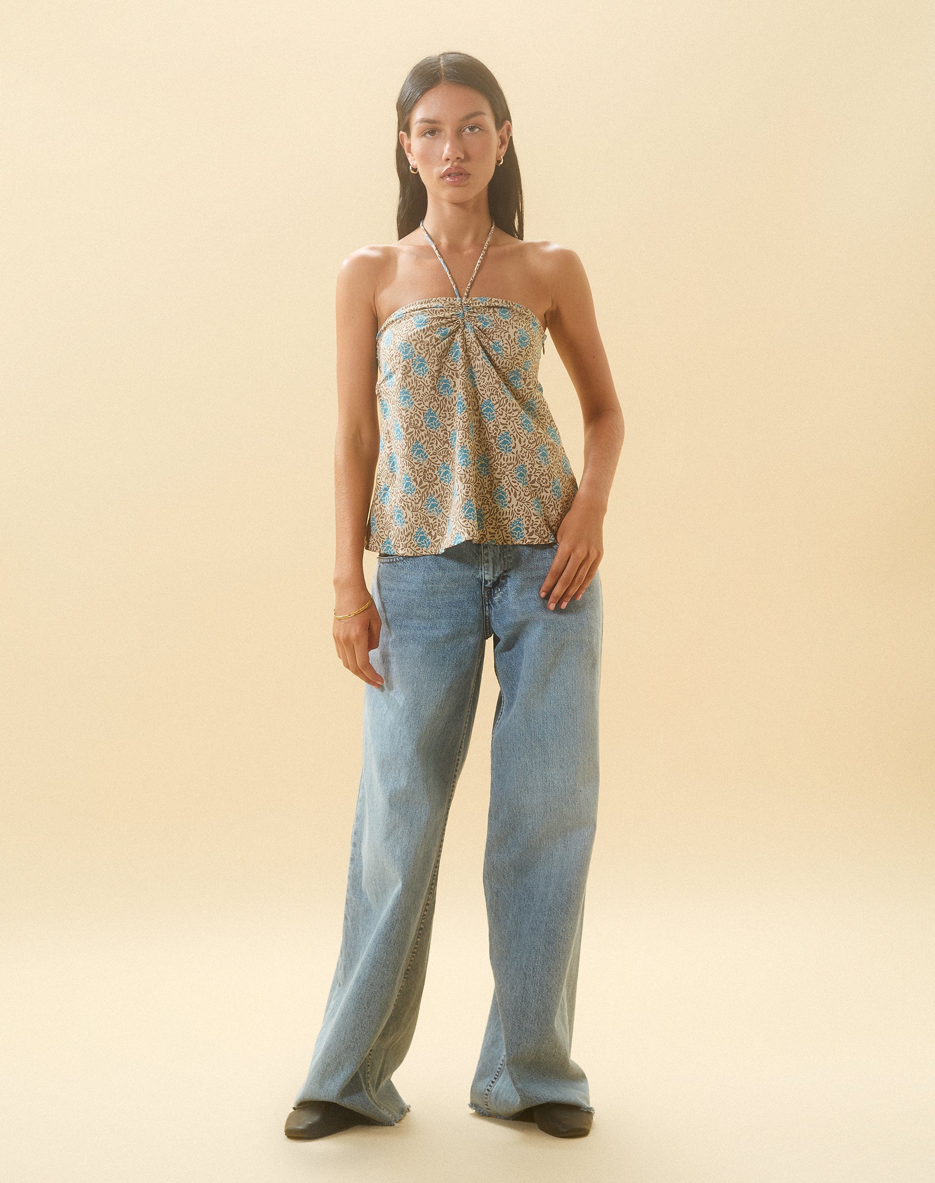 Bild von Laeri Neckholder Top in Bohemian Batik Blau Braun
