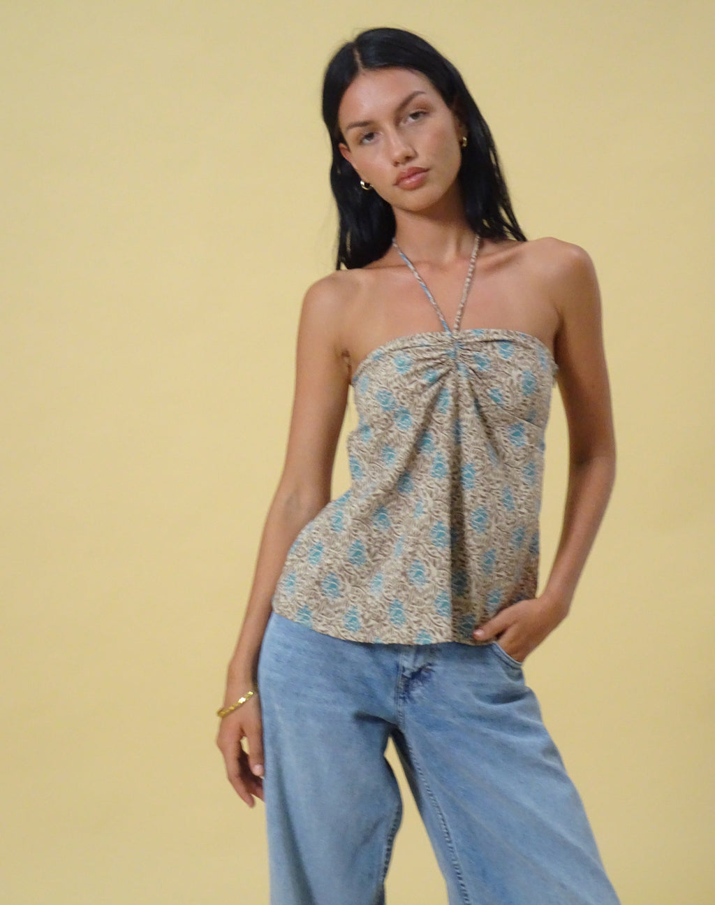 Laeri Neckholder-Top in Bohemian Batik Blau Braun