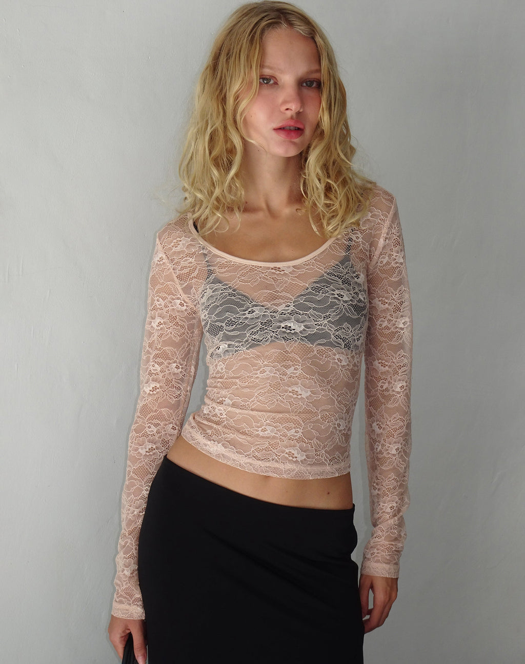 Lainey Langärmeliges Top aus Spitze in Blush