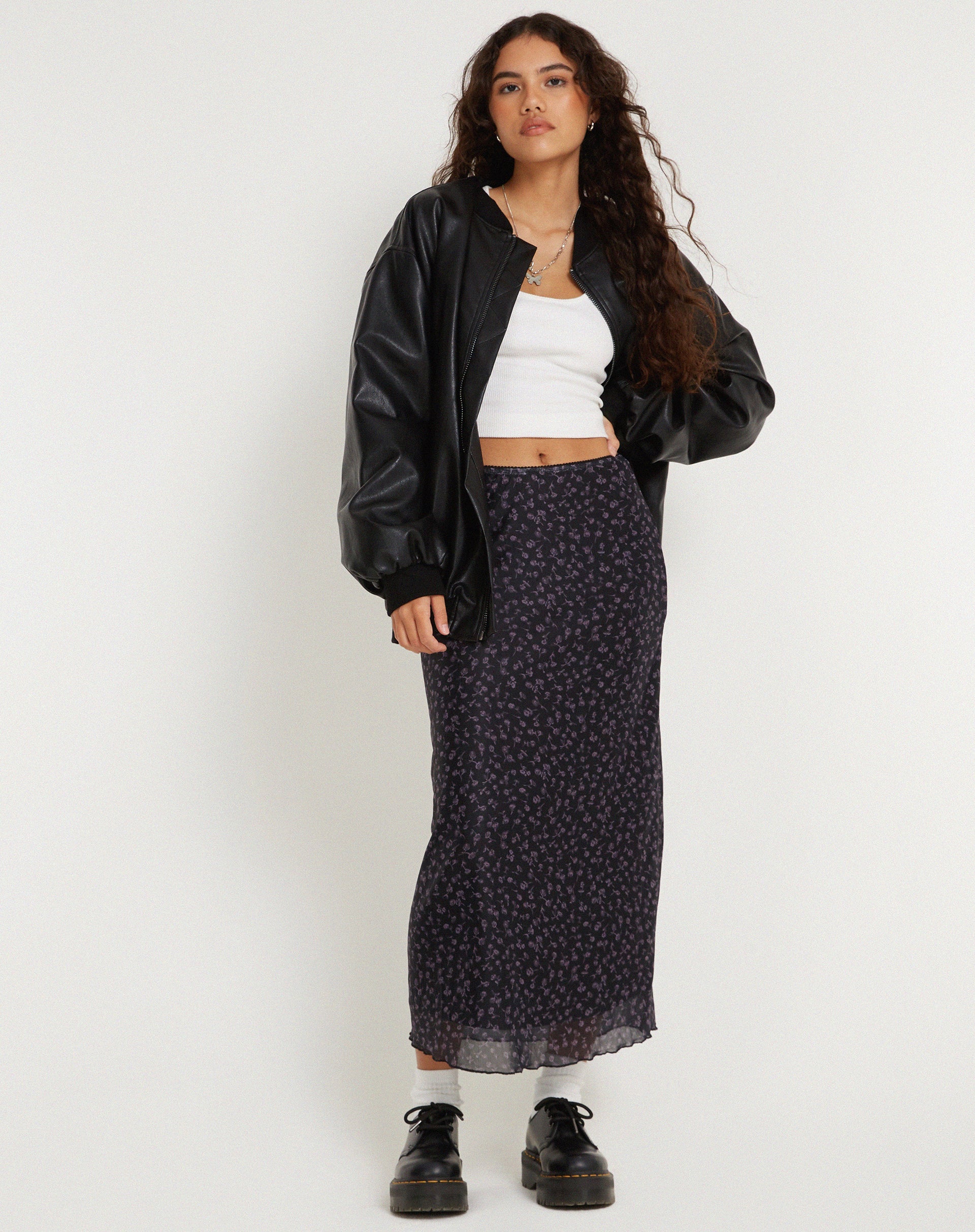 Bild von Lassie Maxirock in Dark Ditsy Rose Schwarz