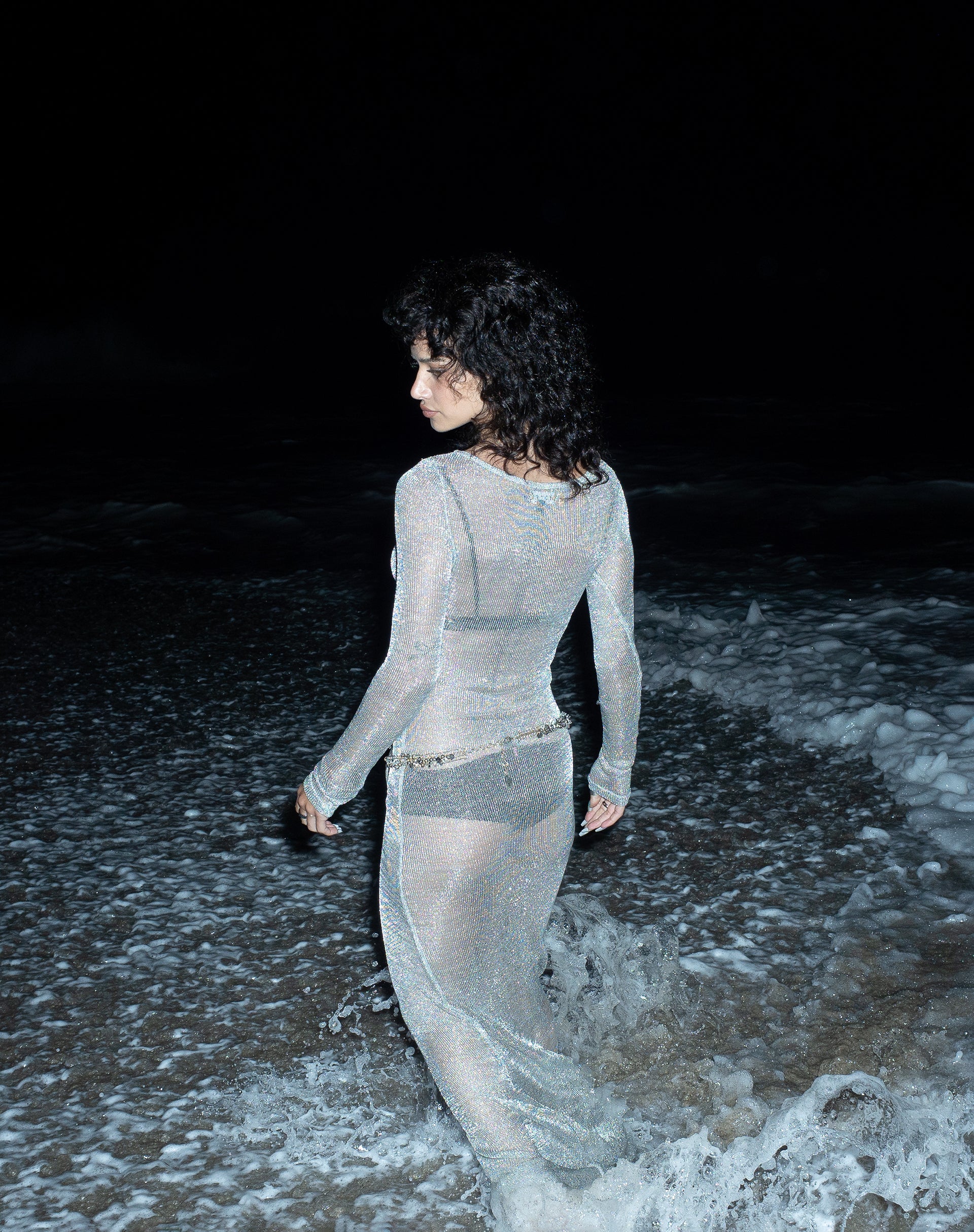 Image of Lavinia Langärmeliges Maxikleid in Silberkette
