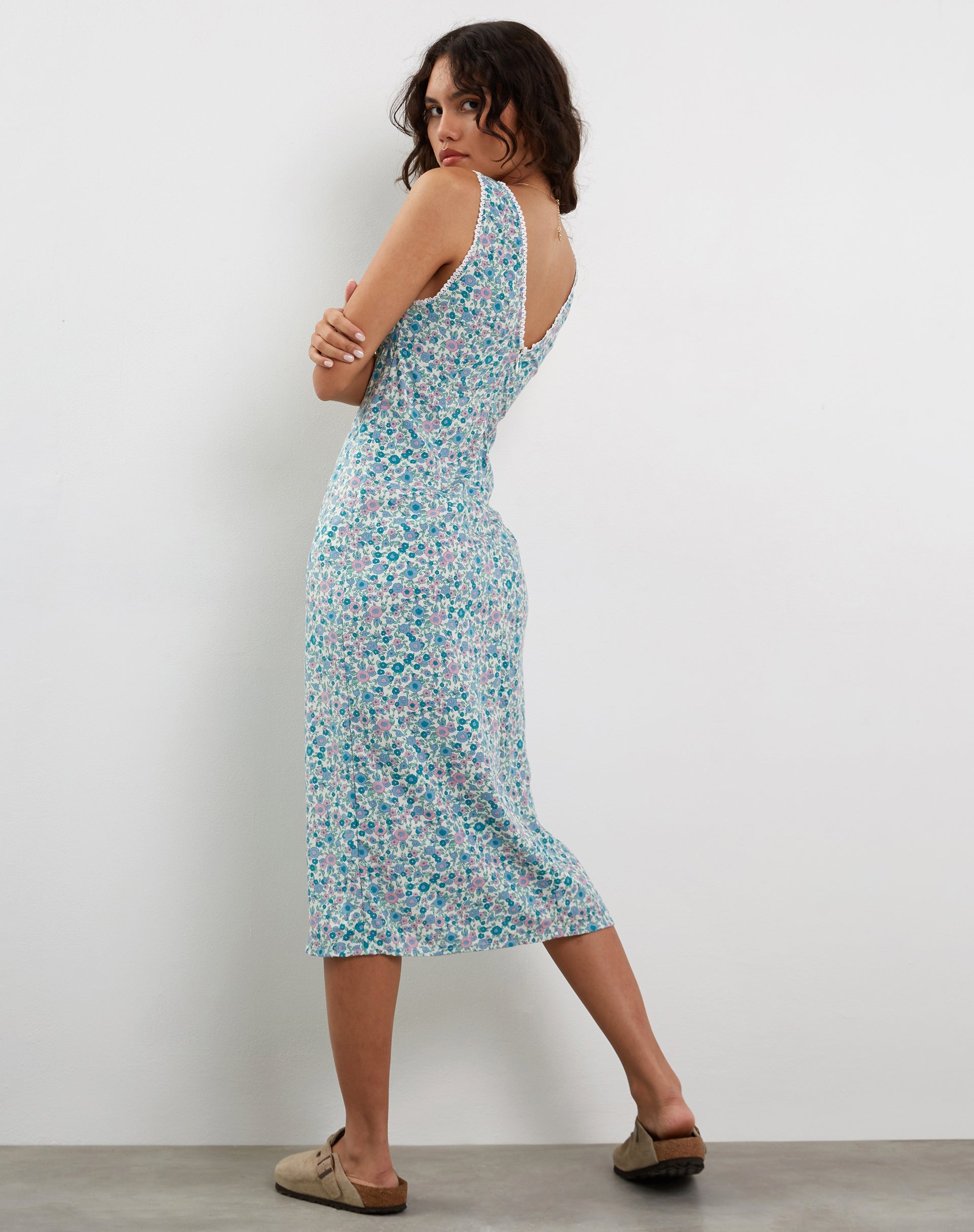 Image of Lavisha Midikleid in Flower Power Blau