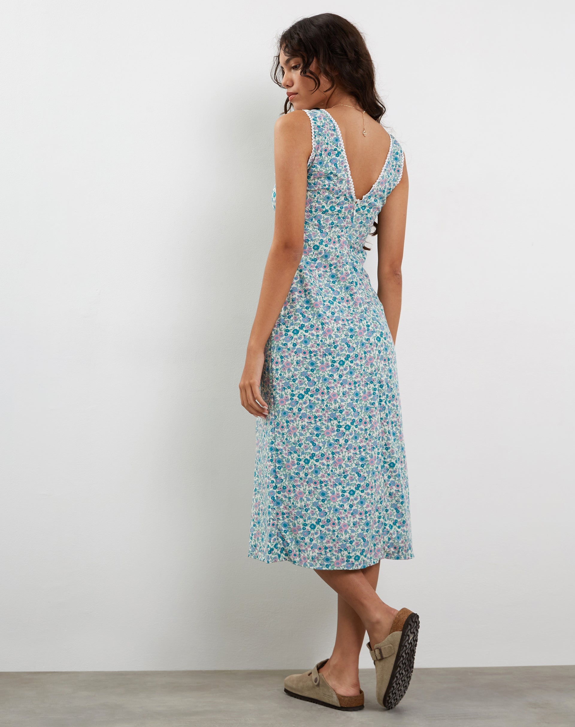 Image of Lavisha Midikleid in Flower Power Blau