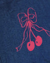 Denim Indigo mit Kirschen-Schleifen-Print