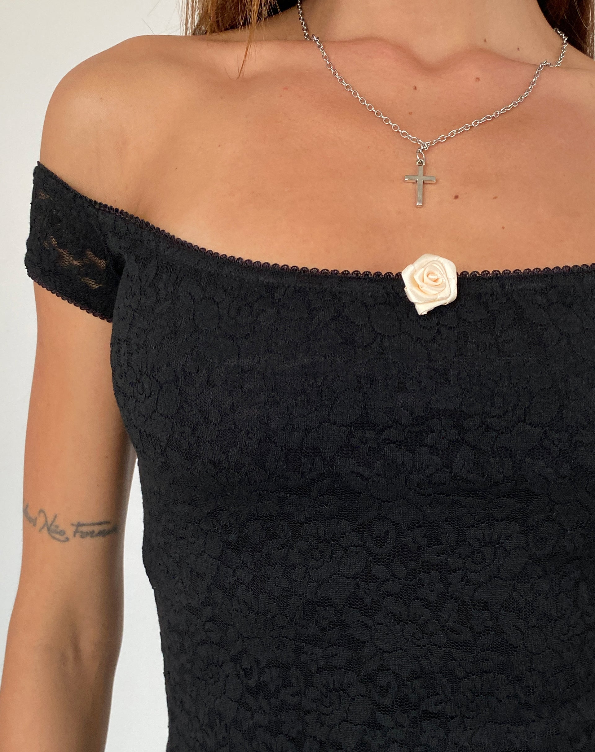 Lonnie Bardot Top aus rosa Spitze Schwarz