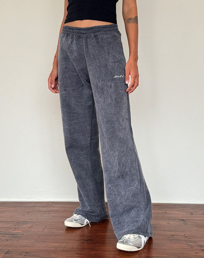 Image of Lockere Jogger in schwarzer Waschung mit weißer 'MOTEL'-Stickerei