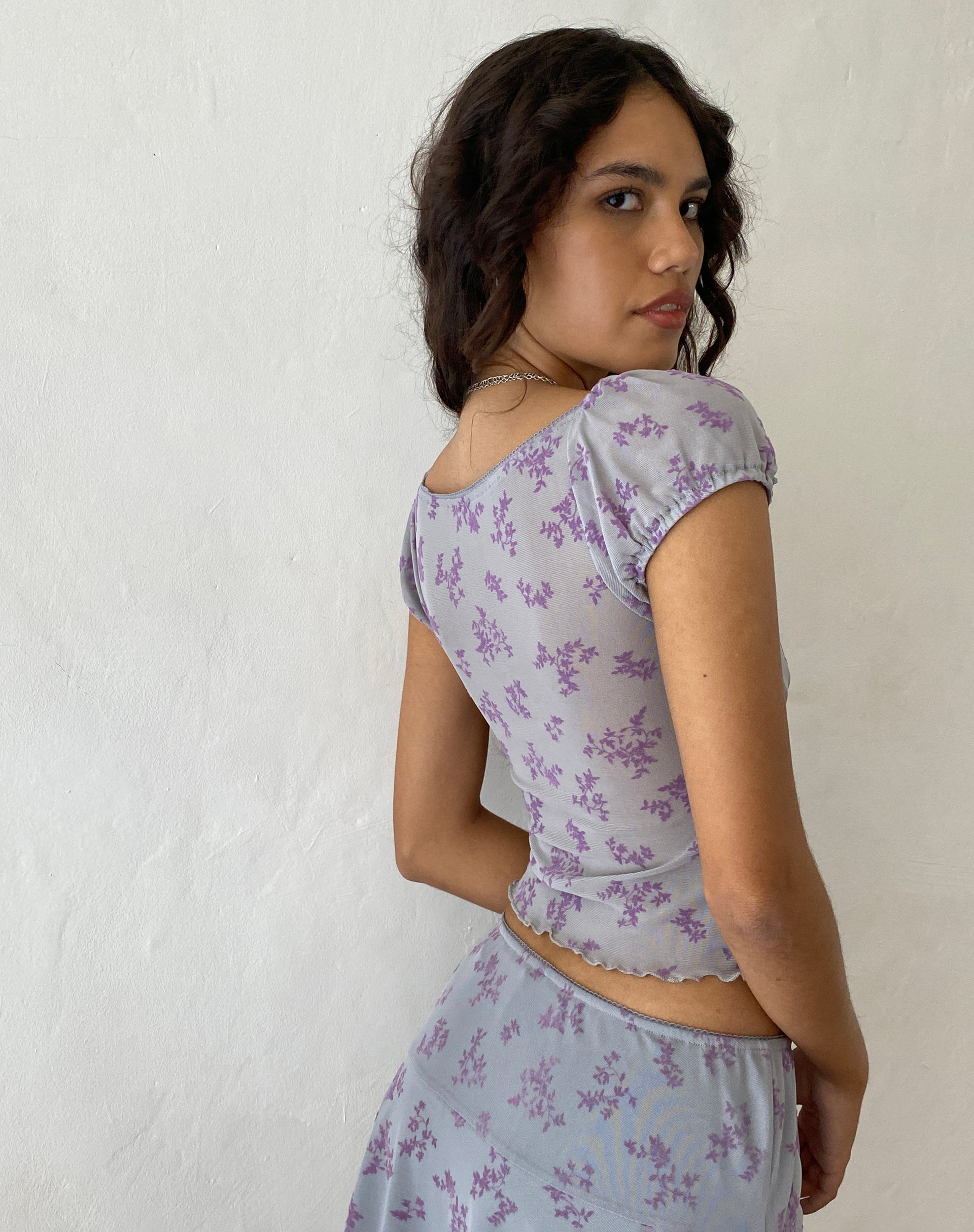 Bild von Lorenne Sweetheart Mesh Top in Lila Botanist Flock