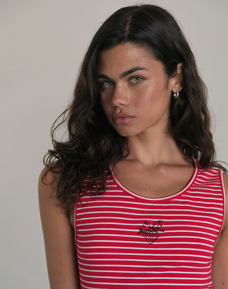 Lorica Tank Top in rot-weiß gestreift mit Erdbeer-Emblem