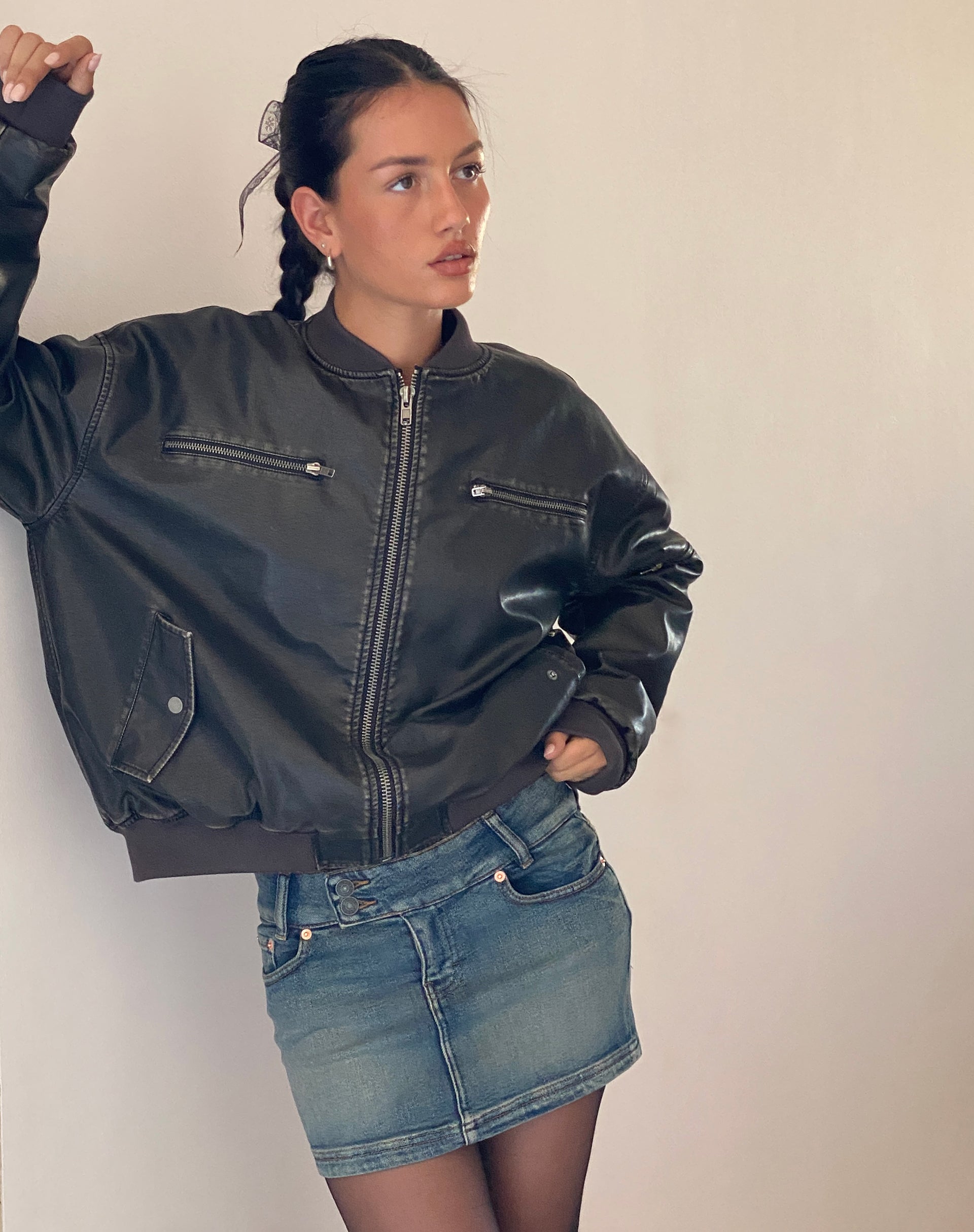Bild von Low Rise Denim Mini Rock in Desert Wash