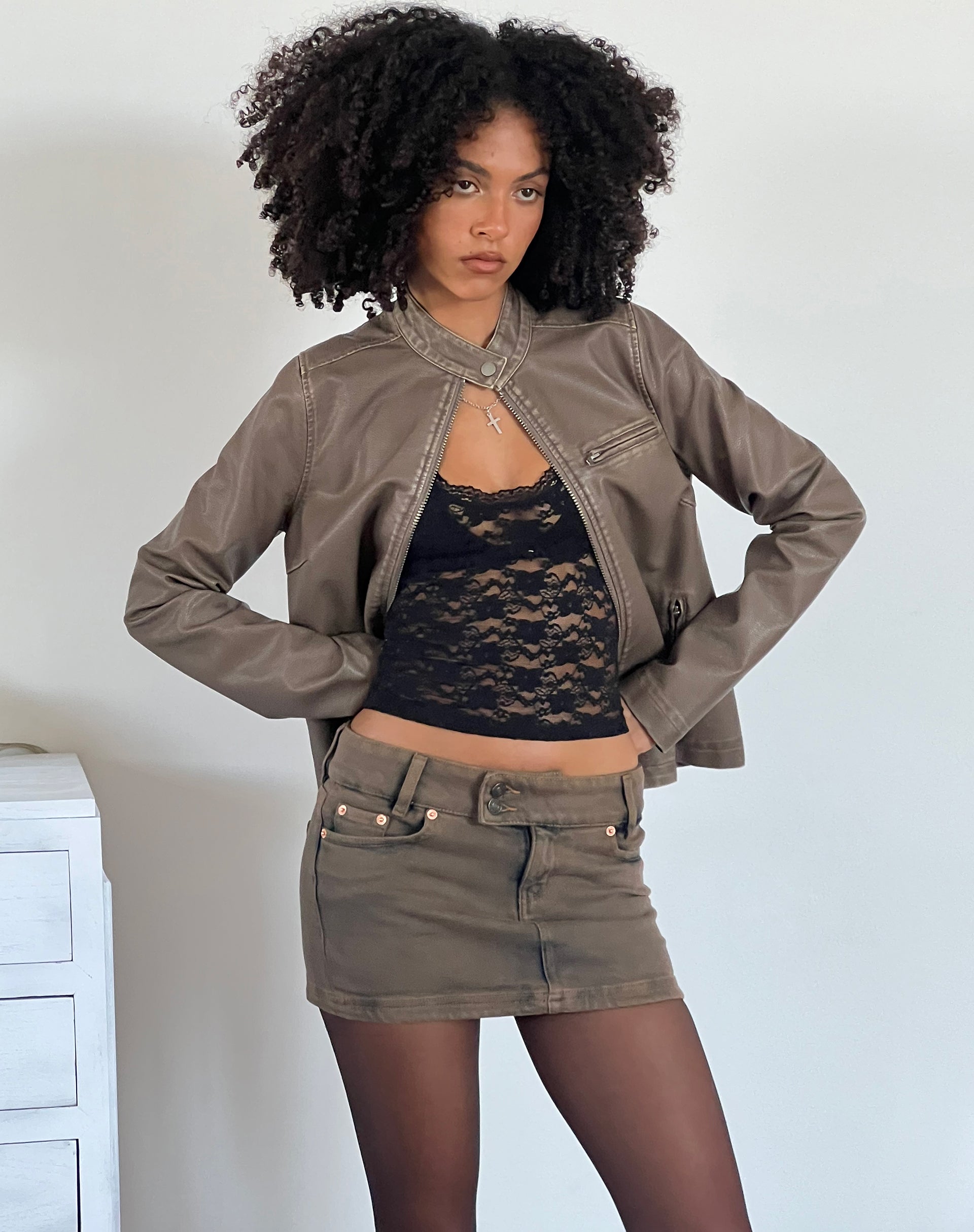 Bild von Low Rise Denim Mini Rock in Sand