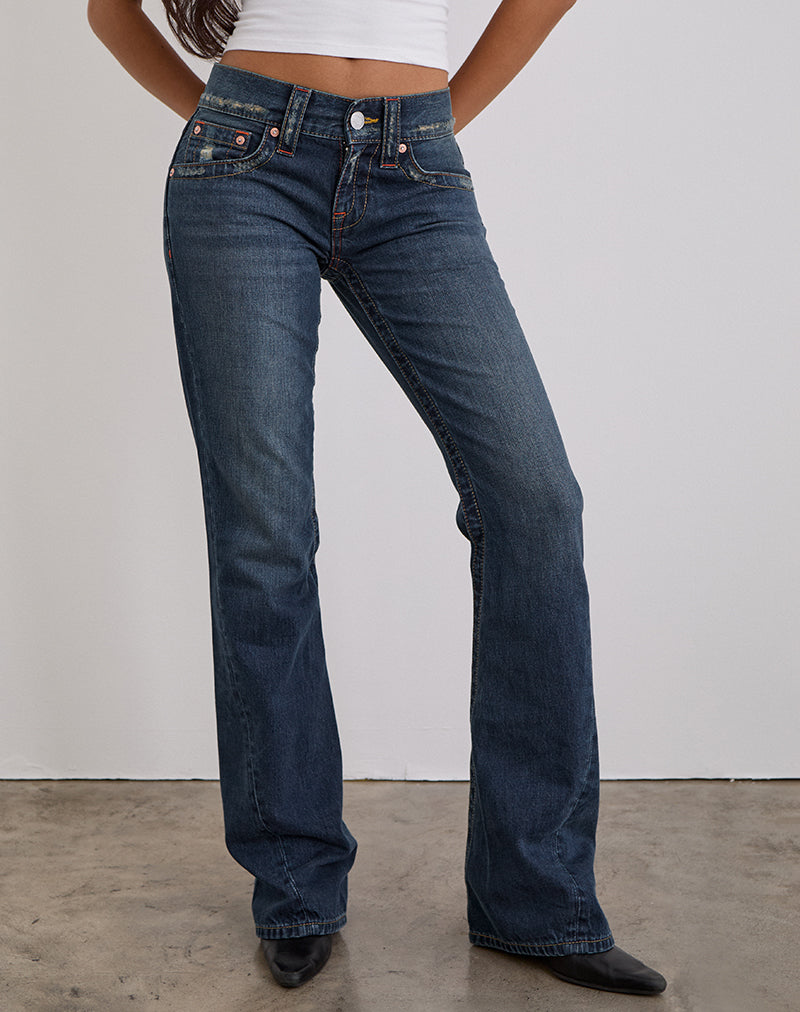 Low Rise Jeans mit gedrehter Naht in mittelblauem Farbton