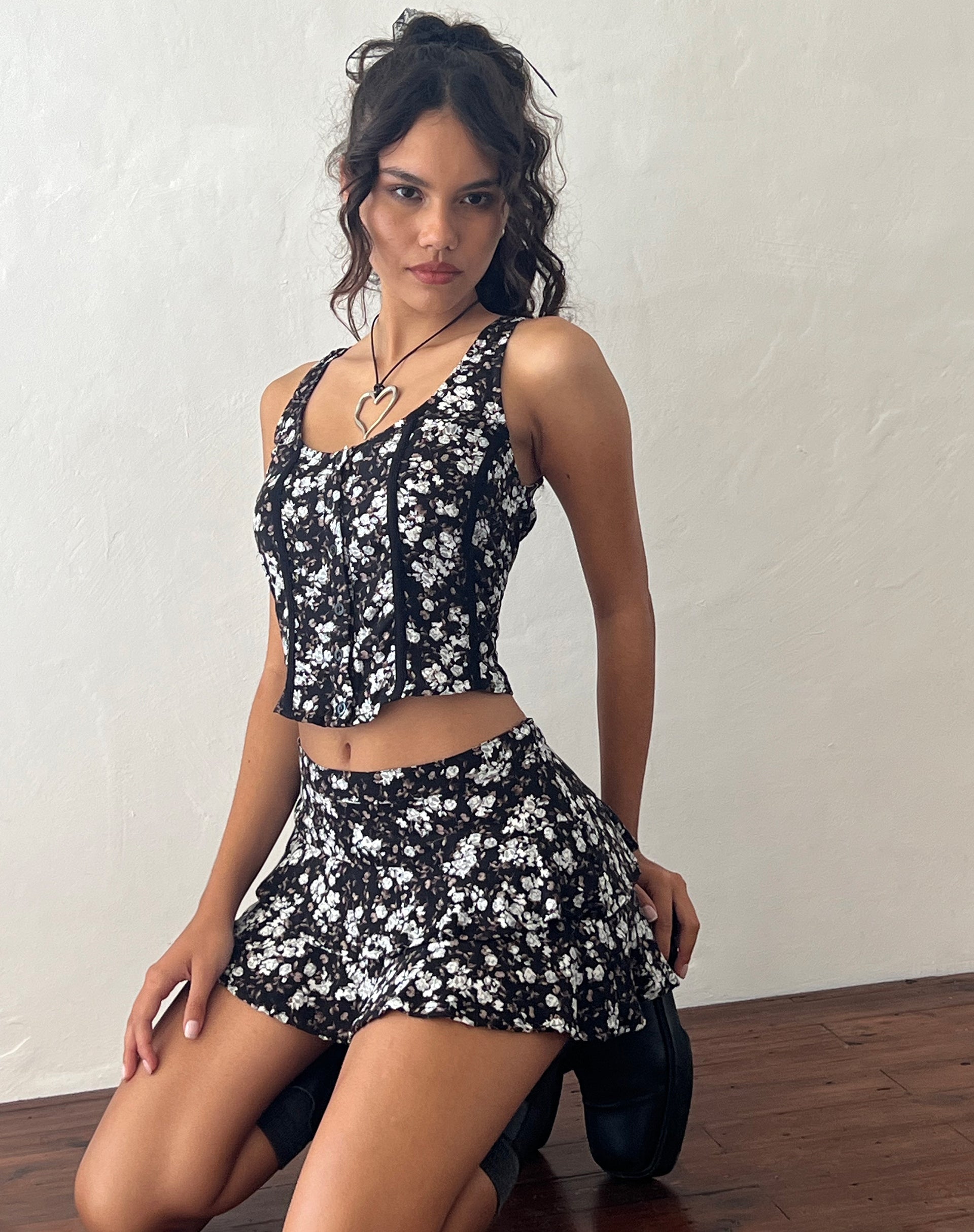 Bild von Teres Button Through Top in Dark Wild Flower