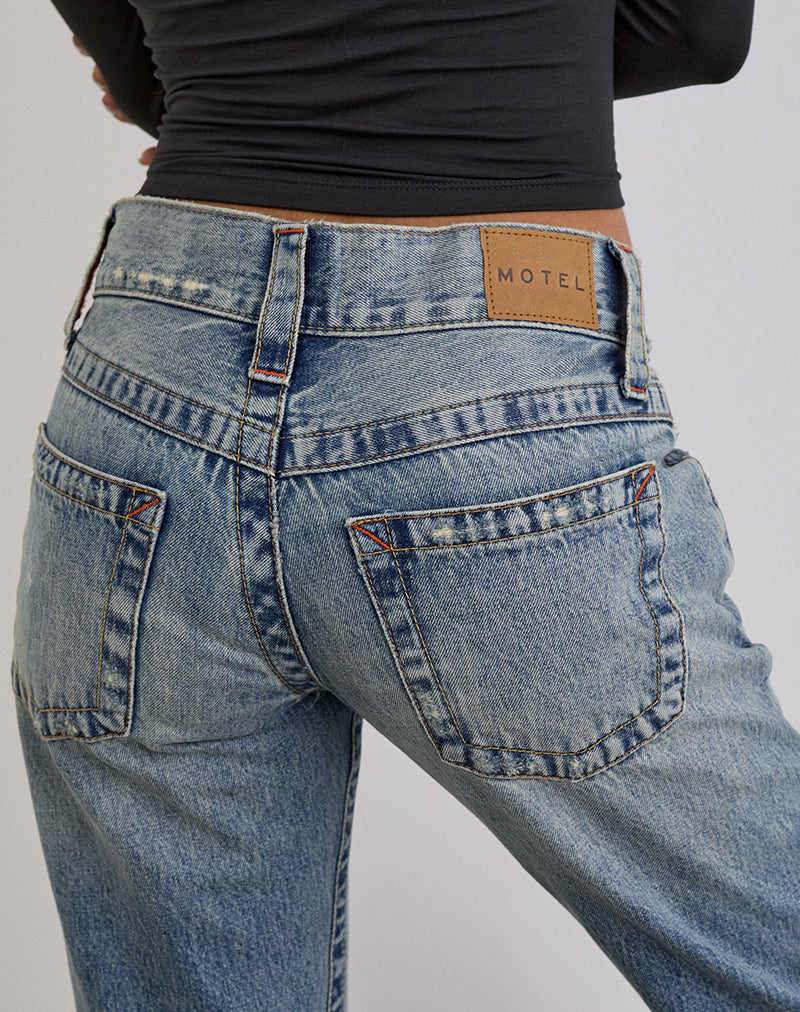 Bild von Low Rise Twisted Seam Ripped Jean in True Blue