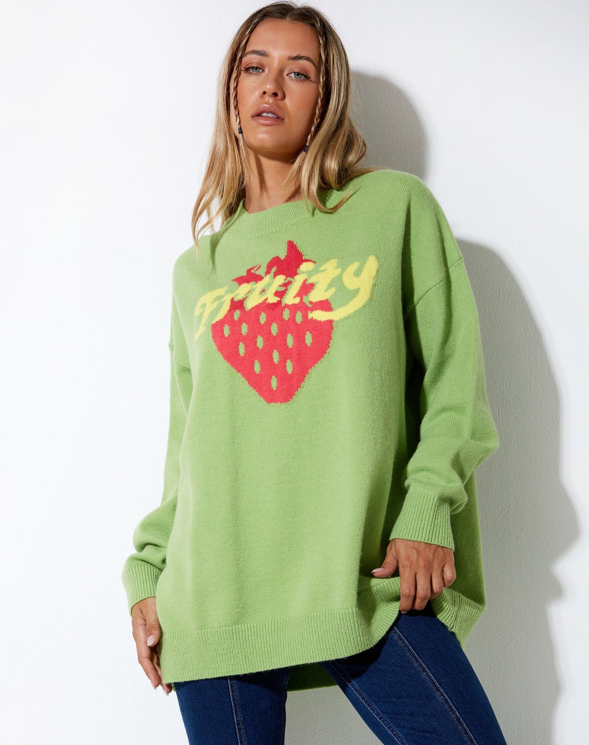 IMAGE OF Lulees Pullover in Lime Fruity