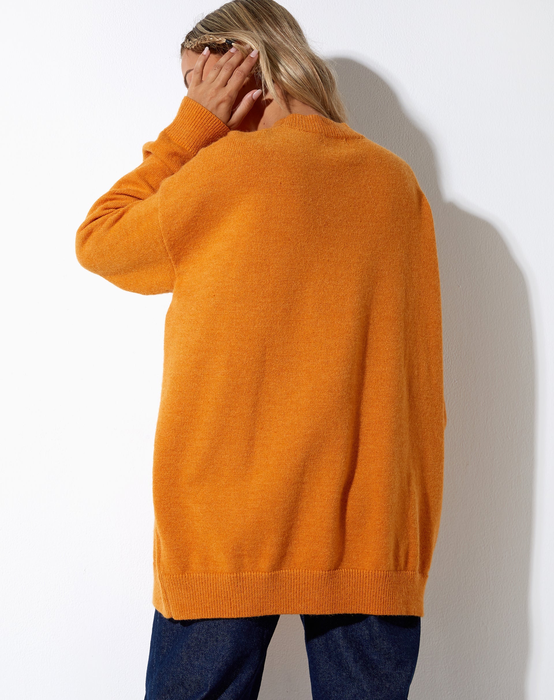 Abbildung des Lulees Pullovers in Orange Atomic