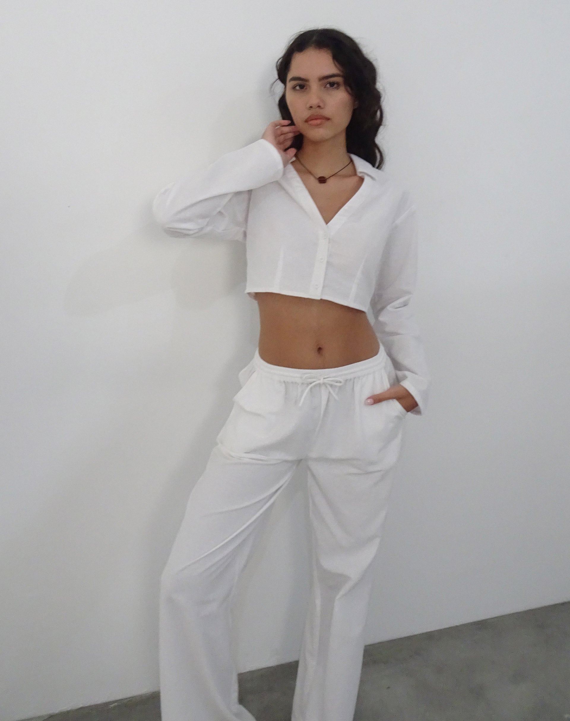 Image von Lyse Super Cropped Shirt in Weiß