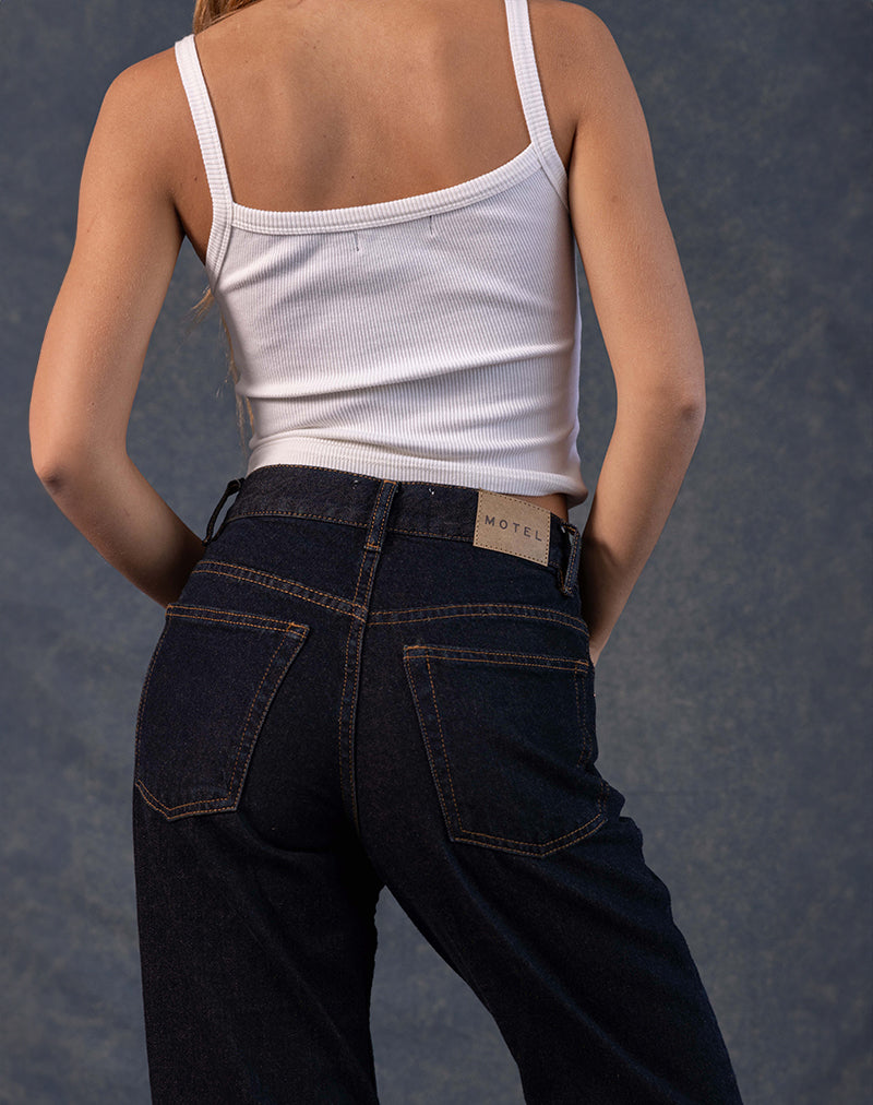 Bild von Mid Rise Awkward Parallel Jeans in Indigo
