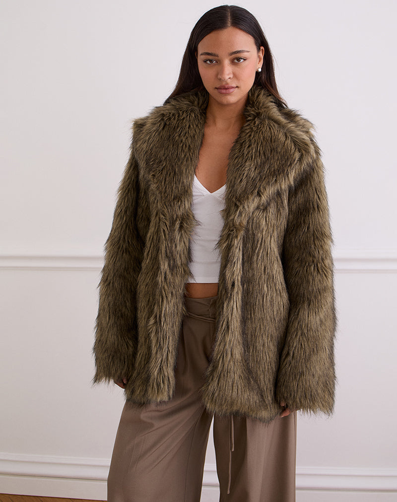 Image of Lupita Jacke aus langem Kunstpelz Braun