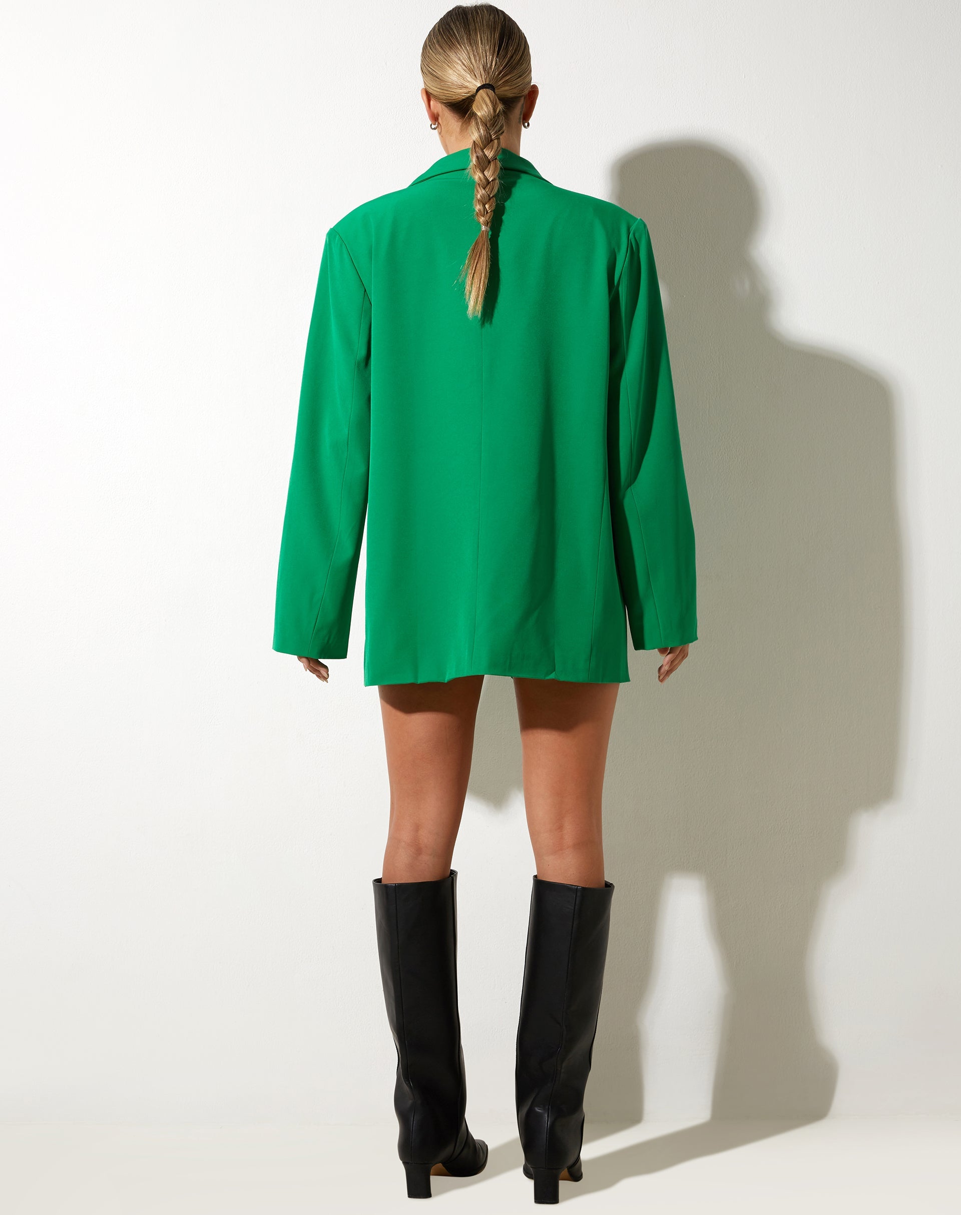Abbildung des Maiwa Blazers in Tailoring Green