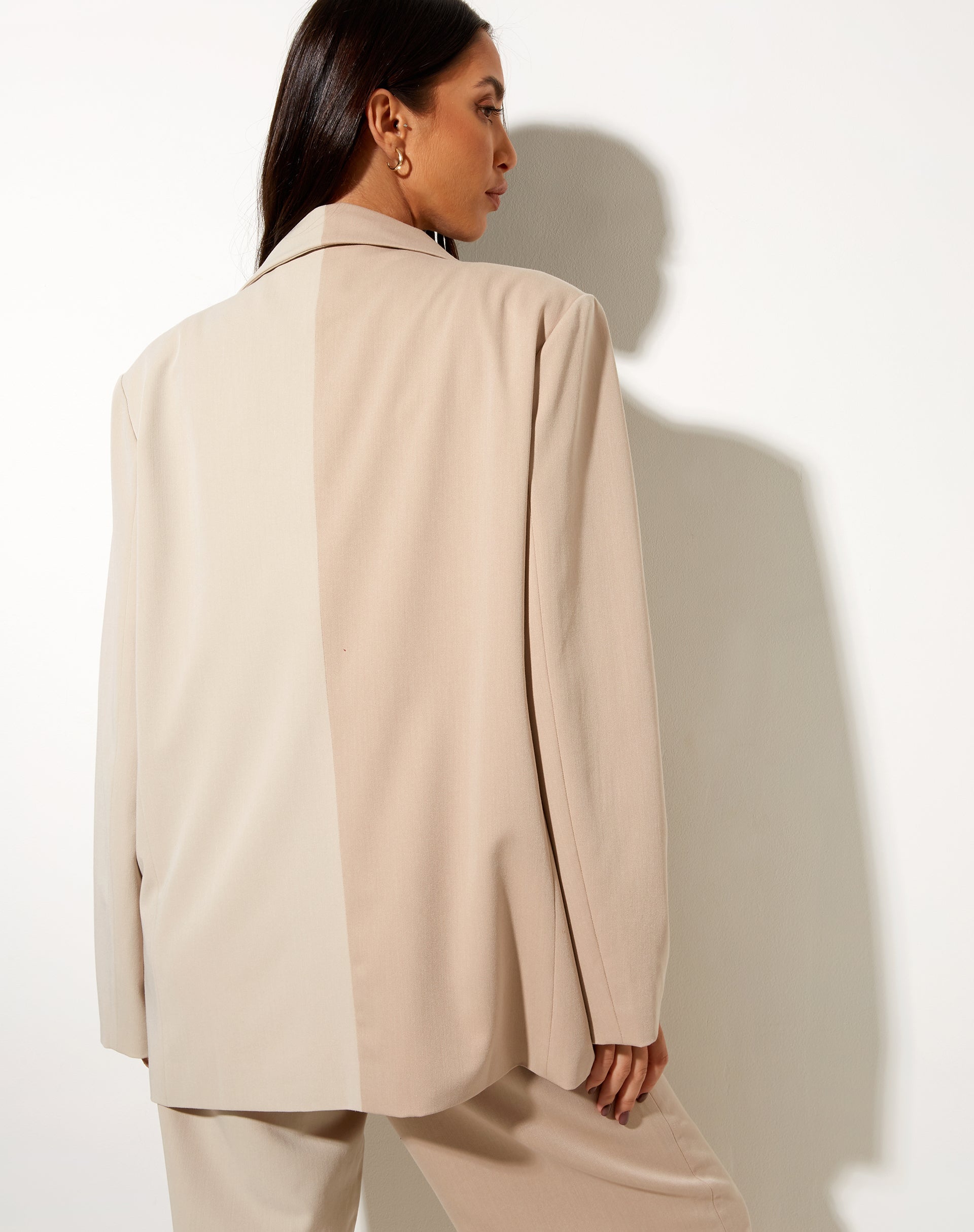 Image of Maiwa Blazer in kontrastierendem Tan und Beige