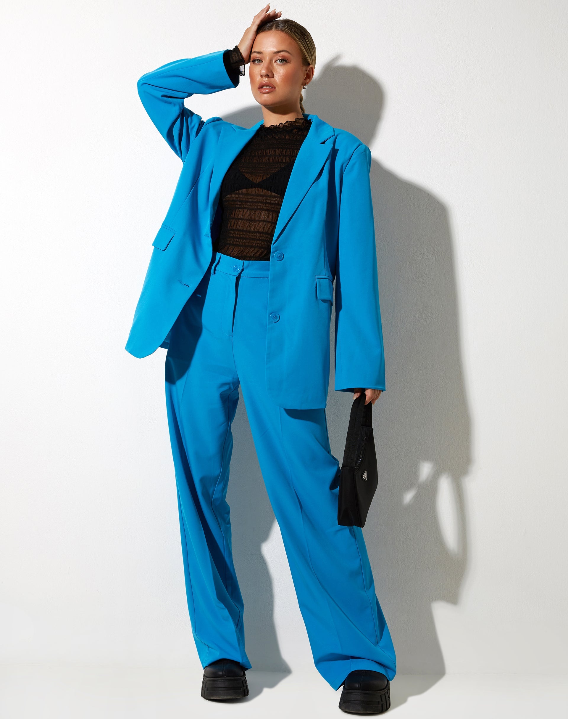 Abbildung des Maiwa Blazers in Tailoring Blue