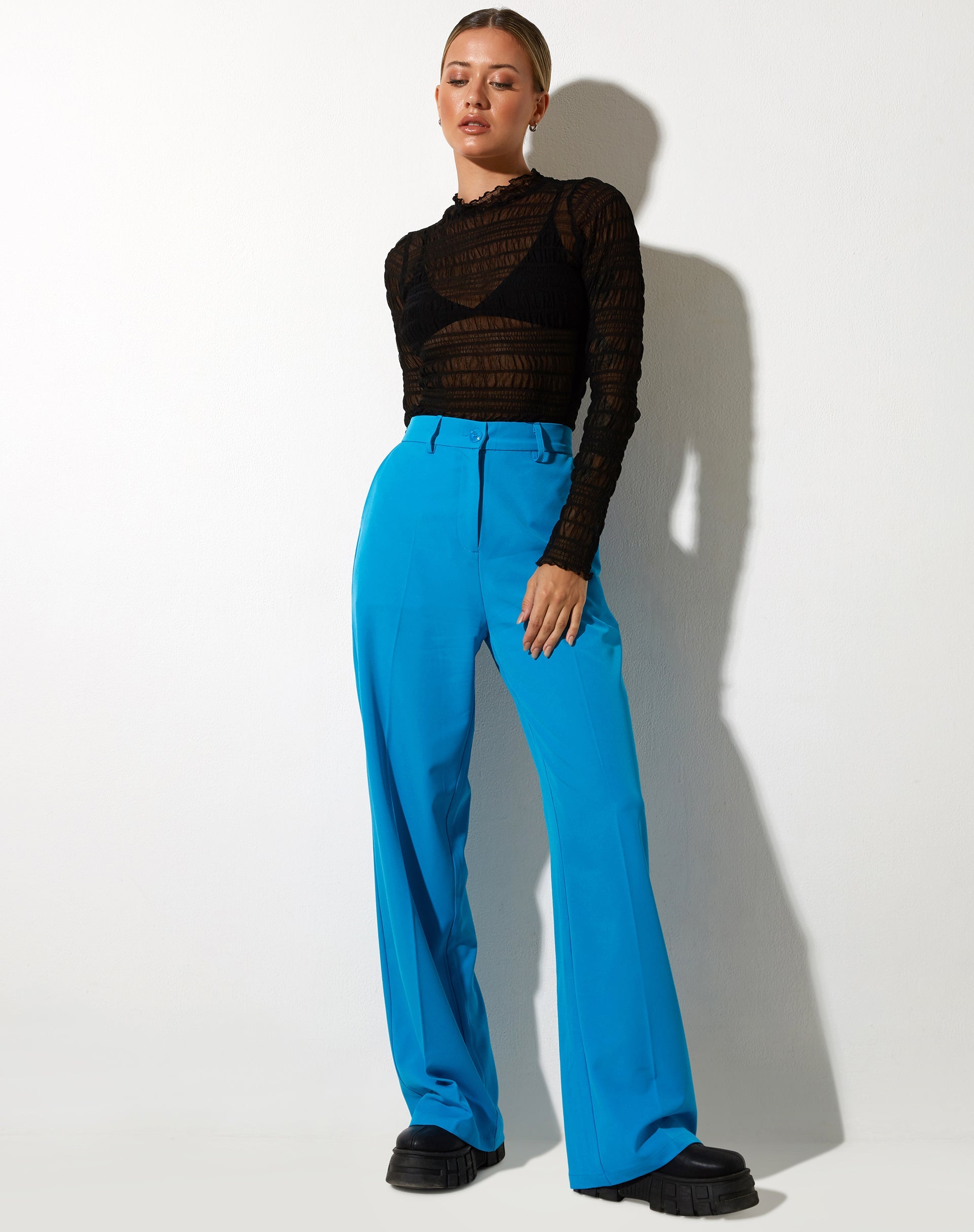 Abbildung der Abba-Hose in Tailoring Blue